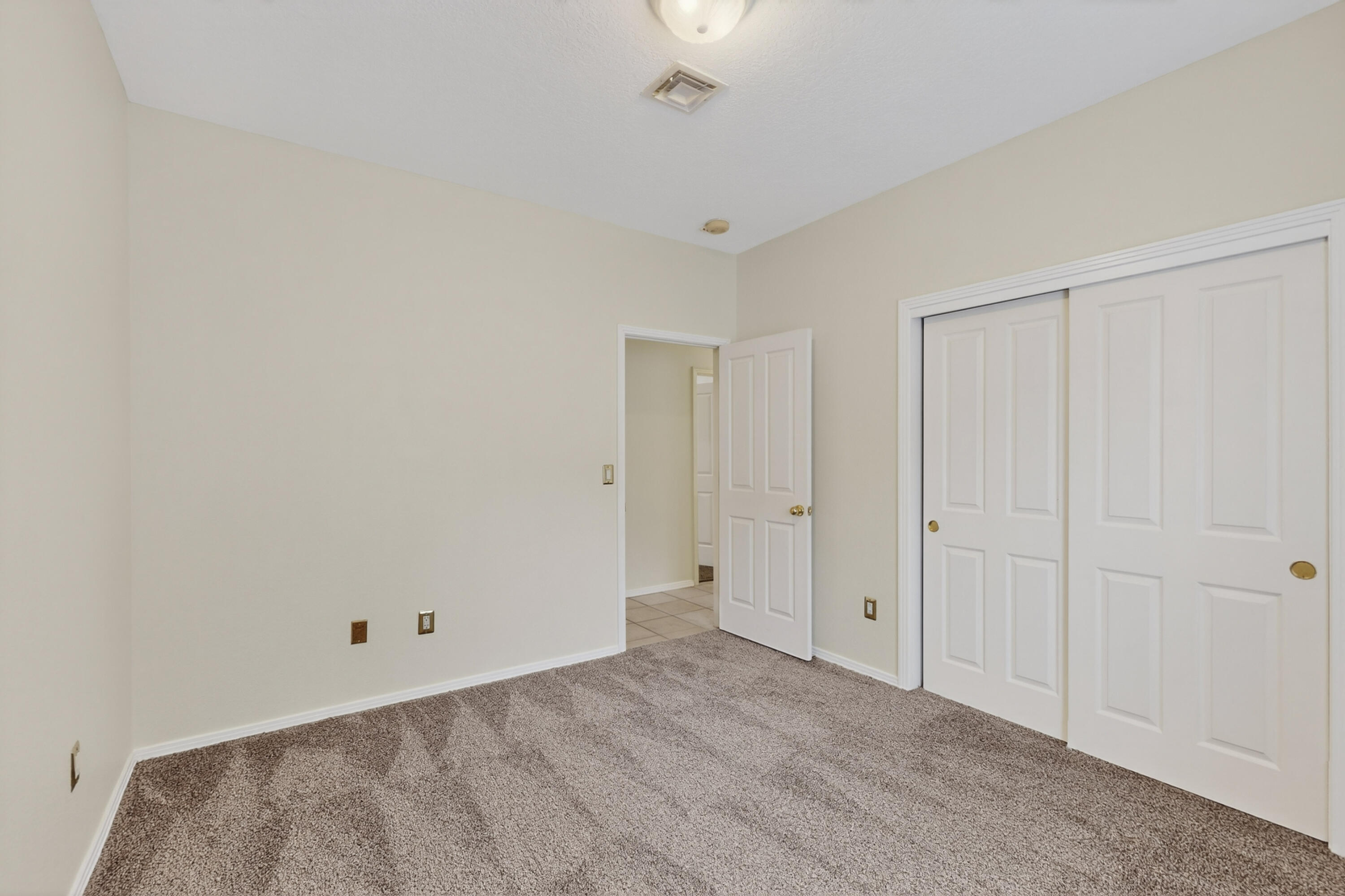 55 WESTERN SADDLE Drive