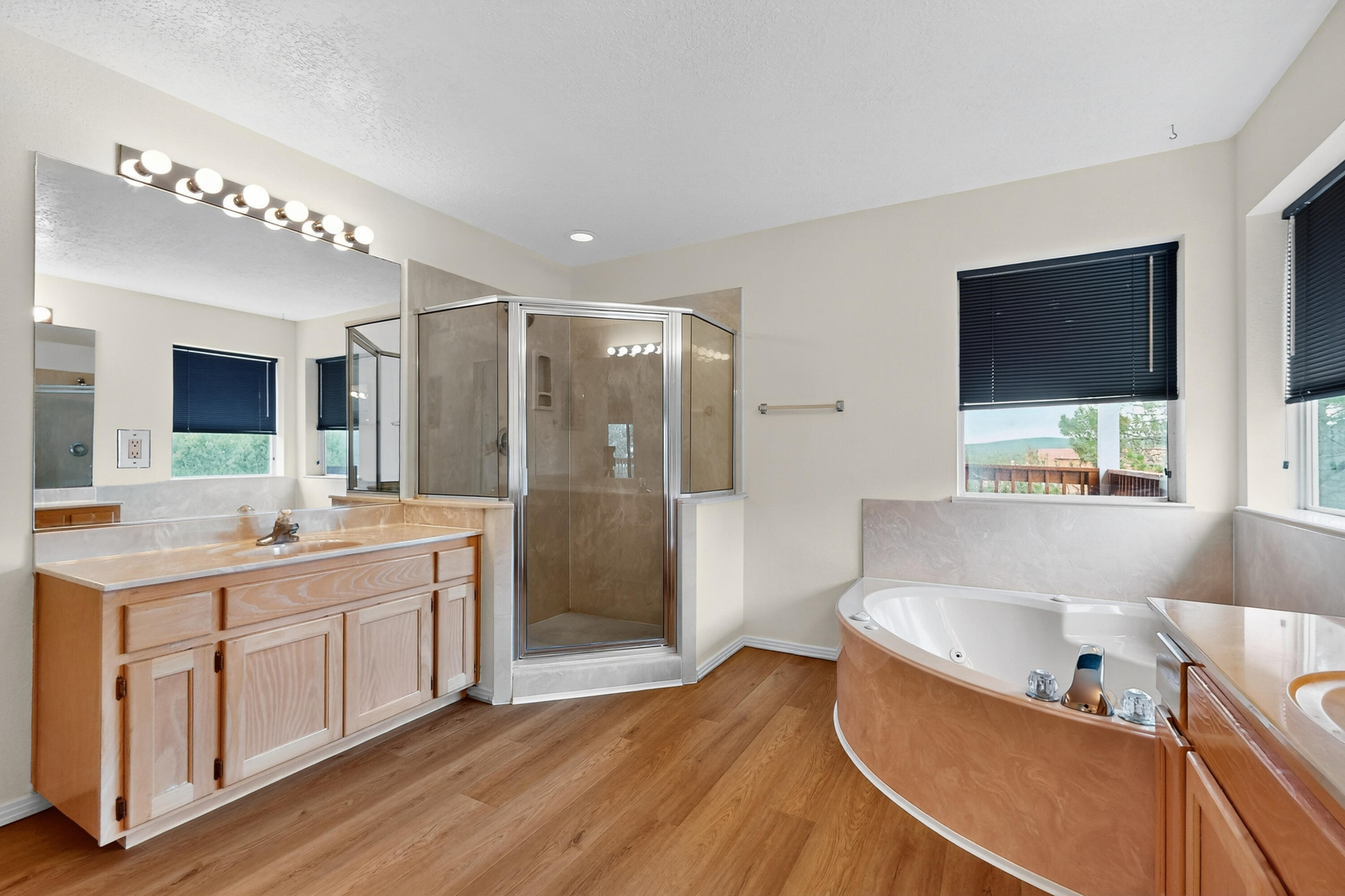 55 WESTERN SADDLE Drive