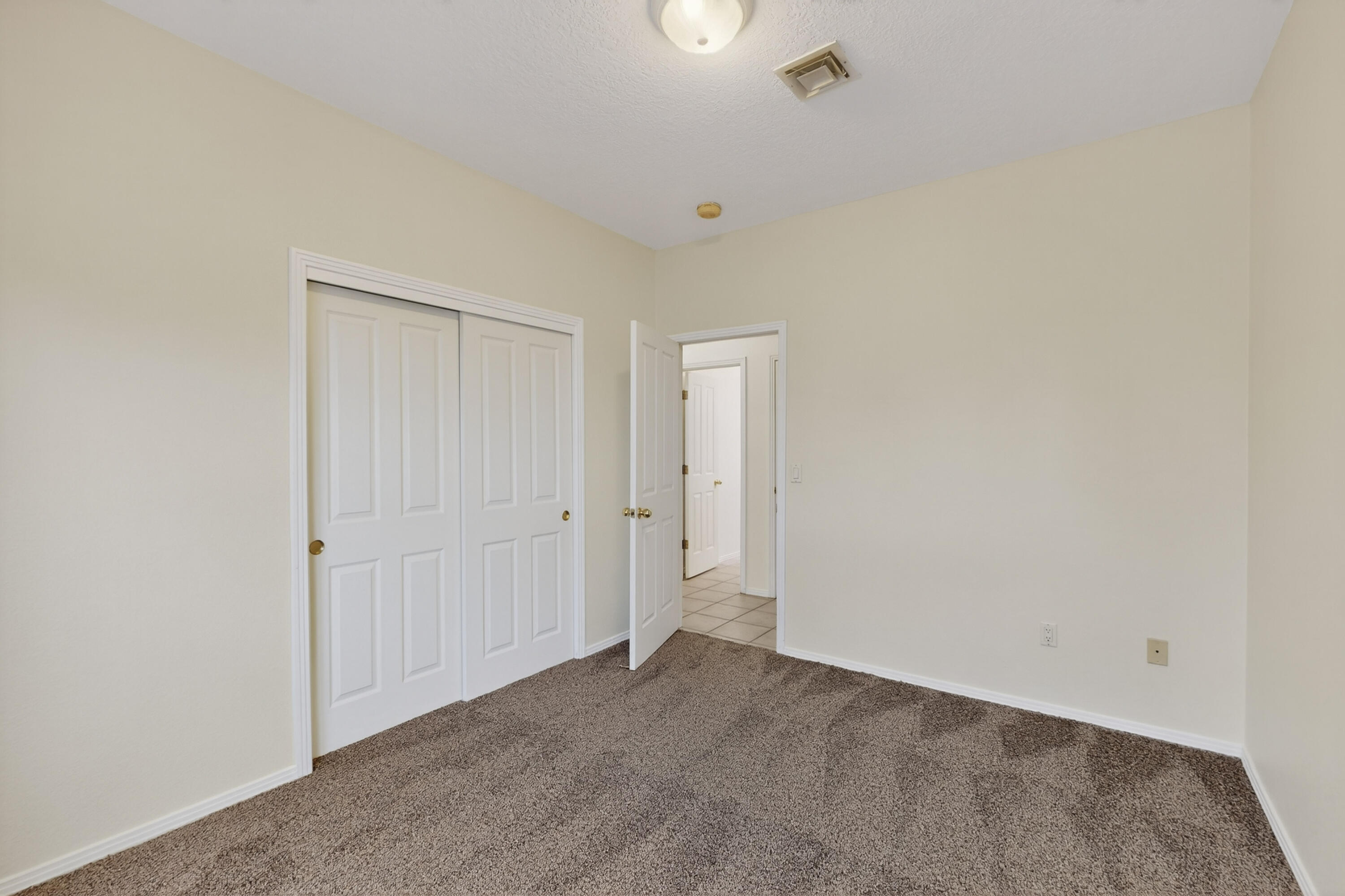 55 WESTERN SADDLE Drive