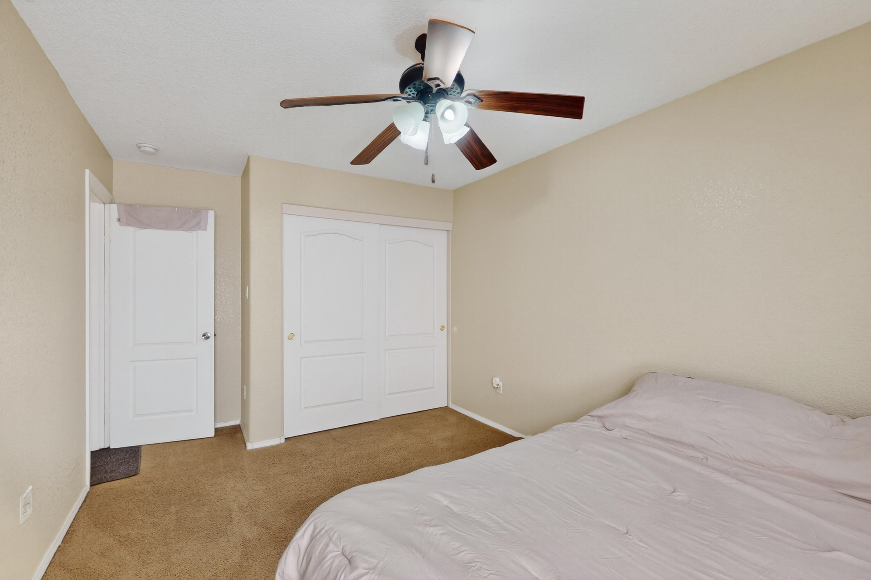 1404 SIDEWINDER Road NE