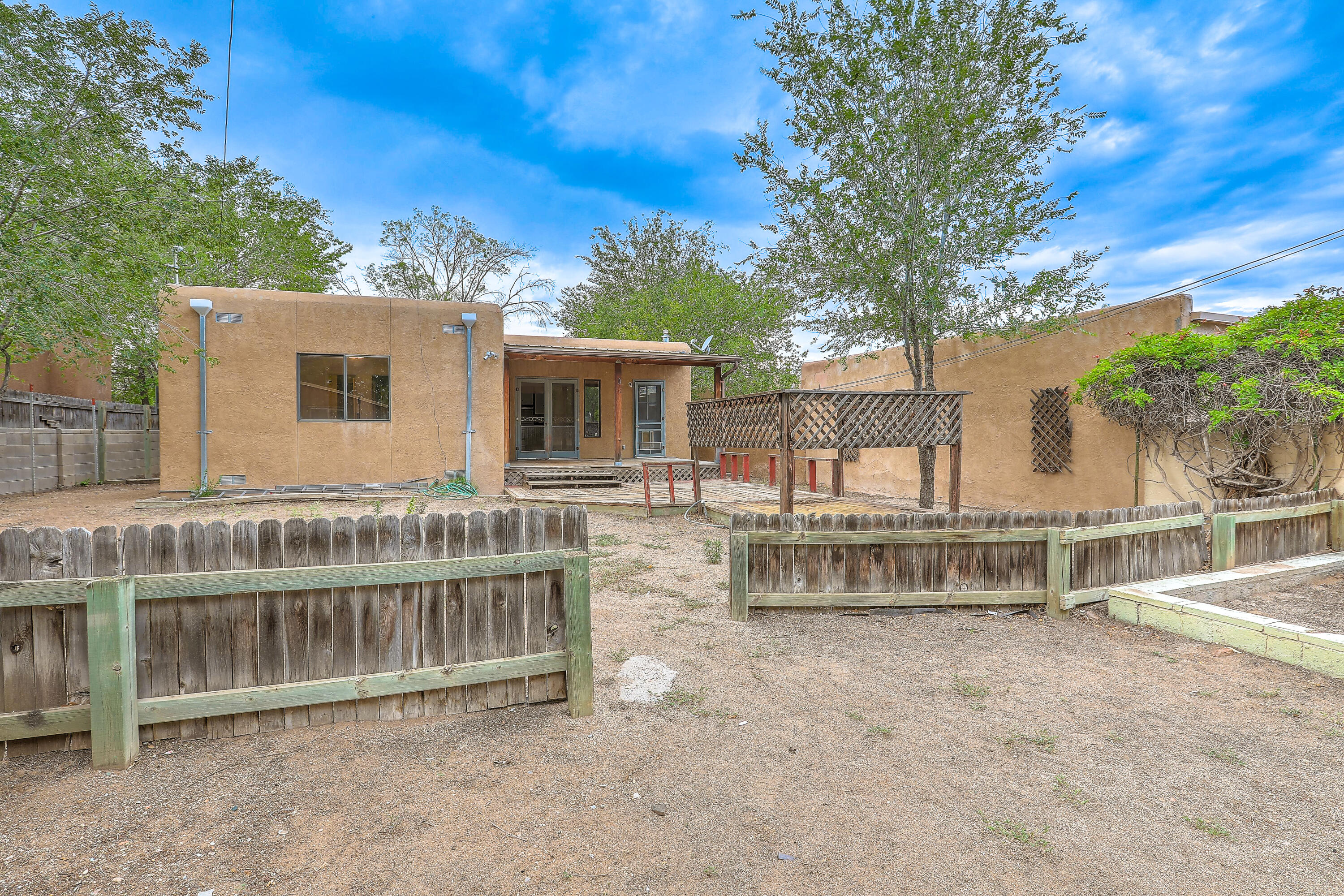 1134 PRINCETON Drive NE