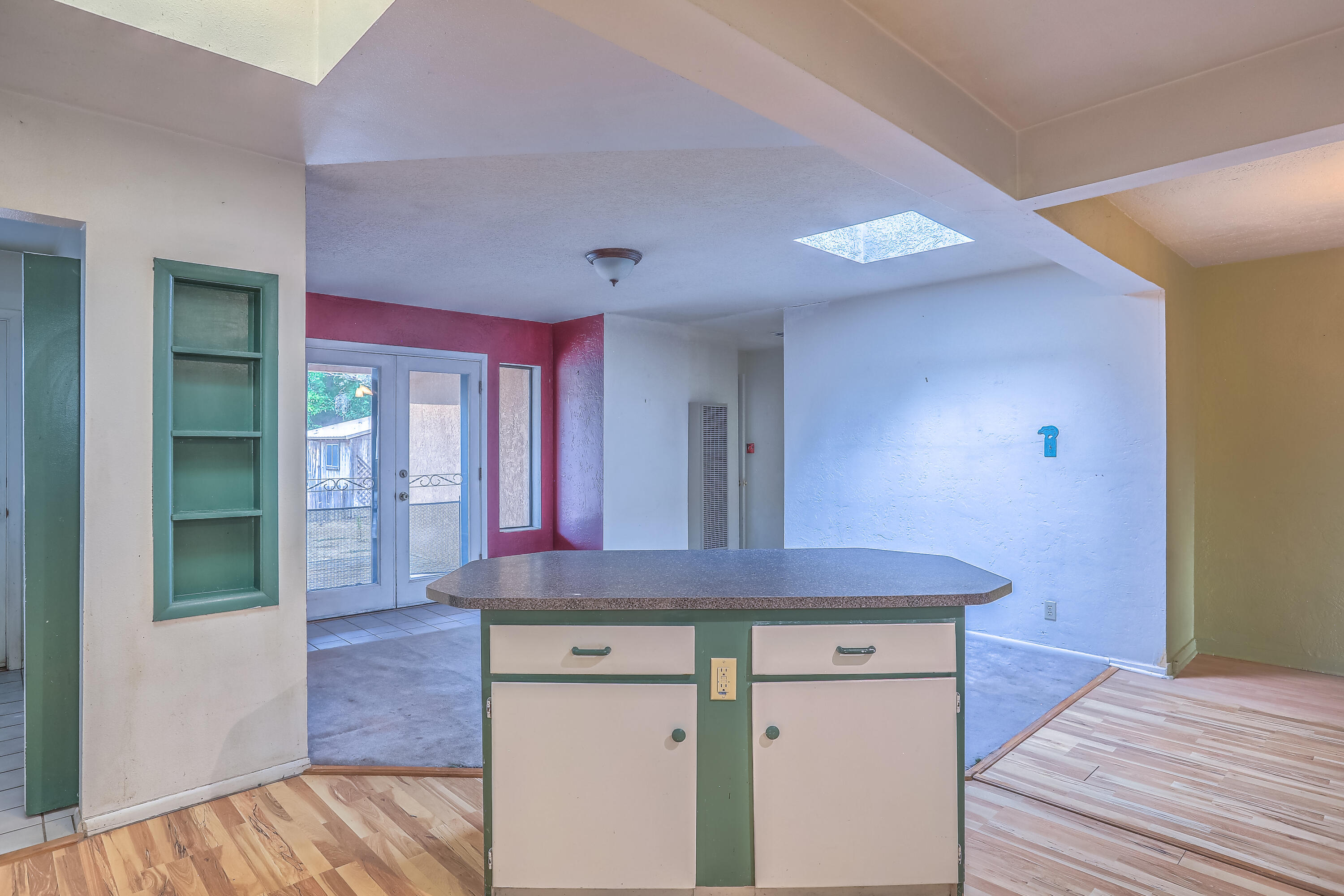 1134 PRINCETON Drive NE