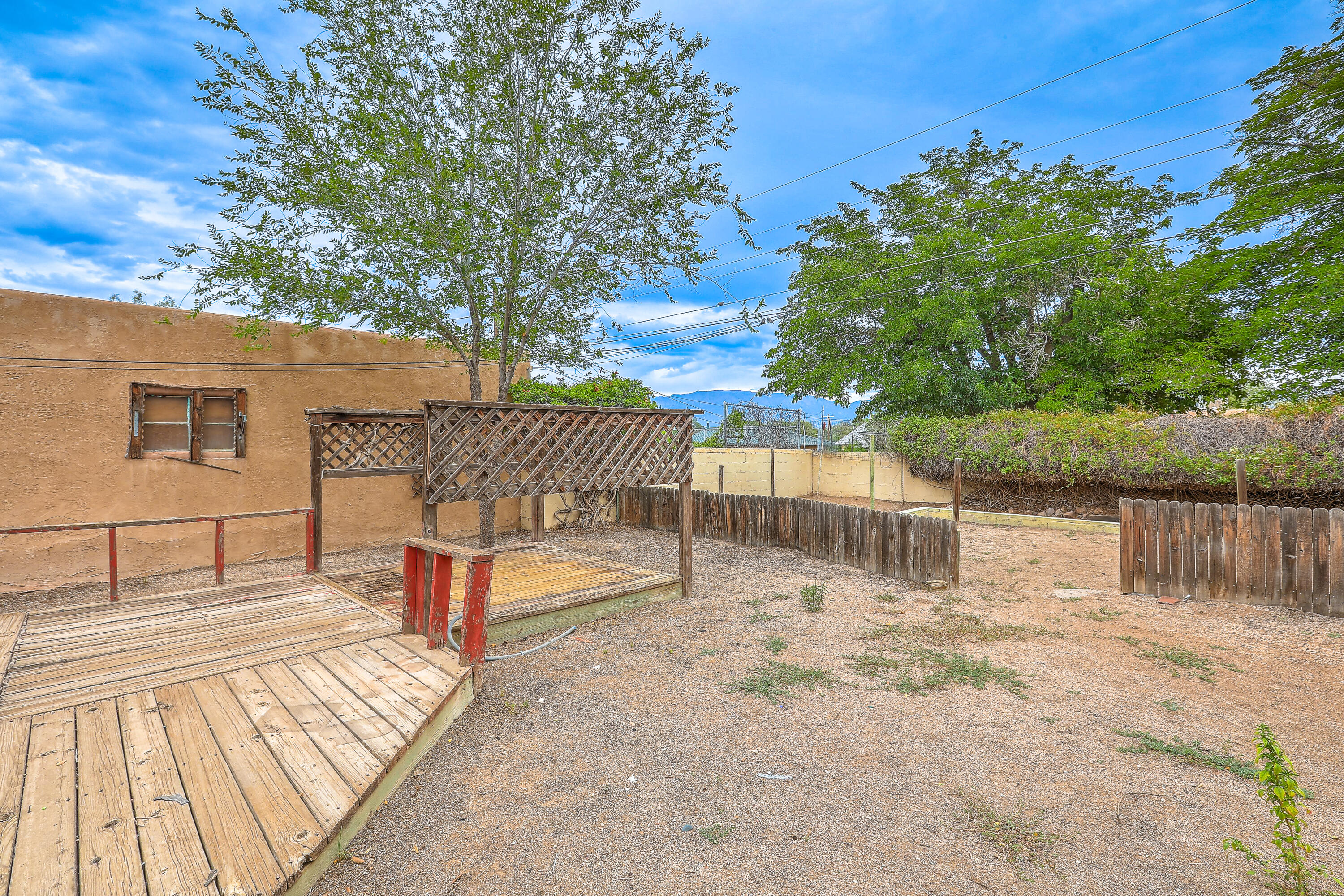 1134 PRINCETON Drive NE