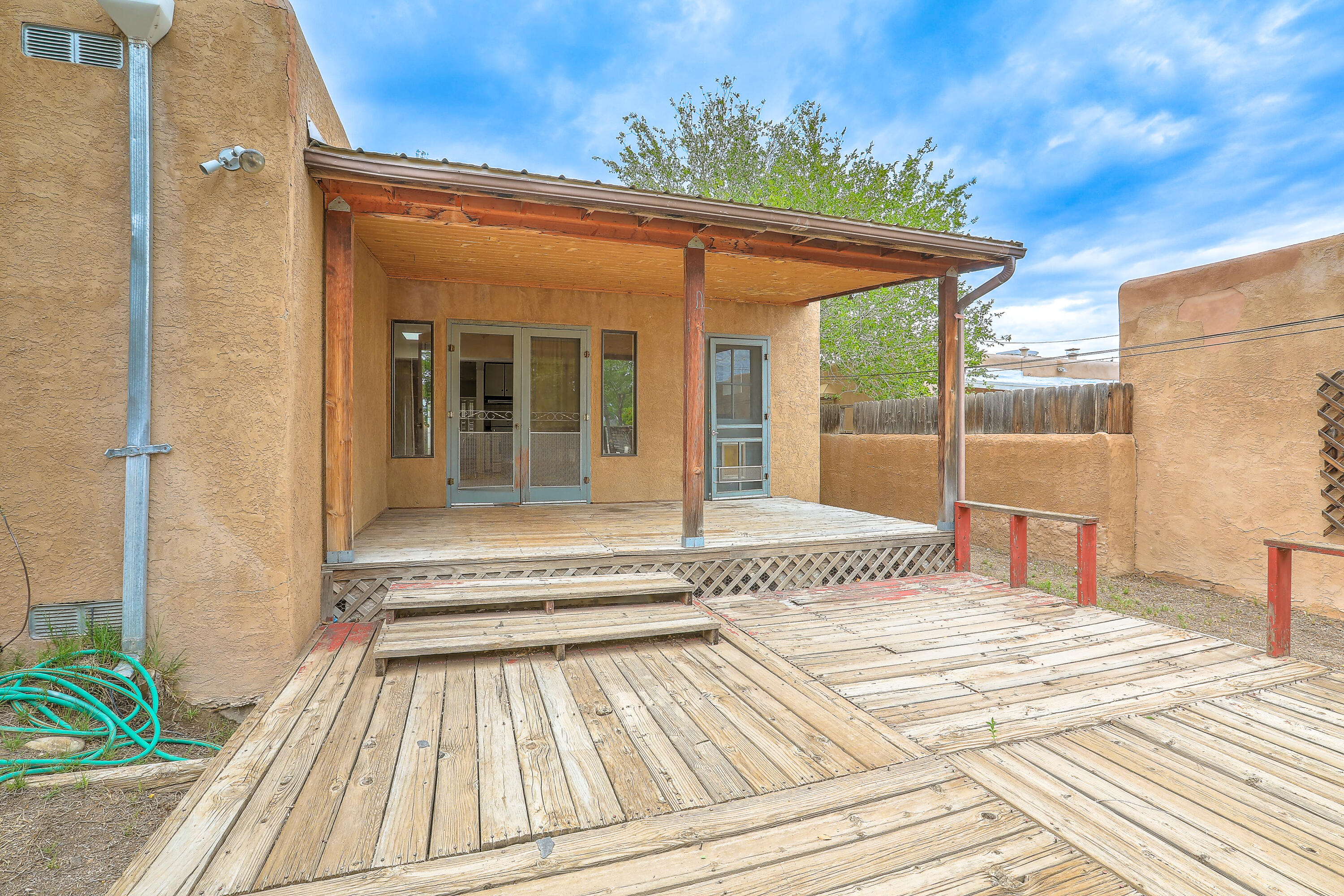 1134 PRINCETON Drive NE