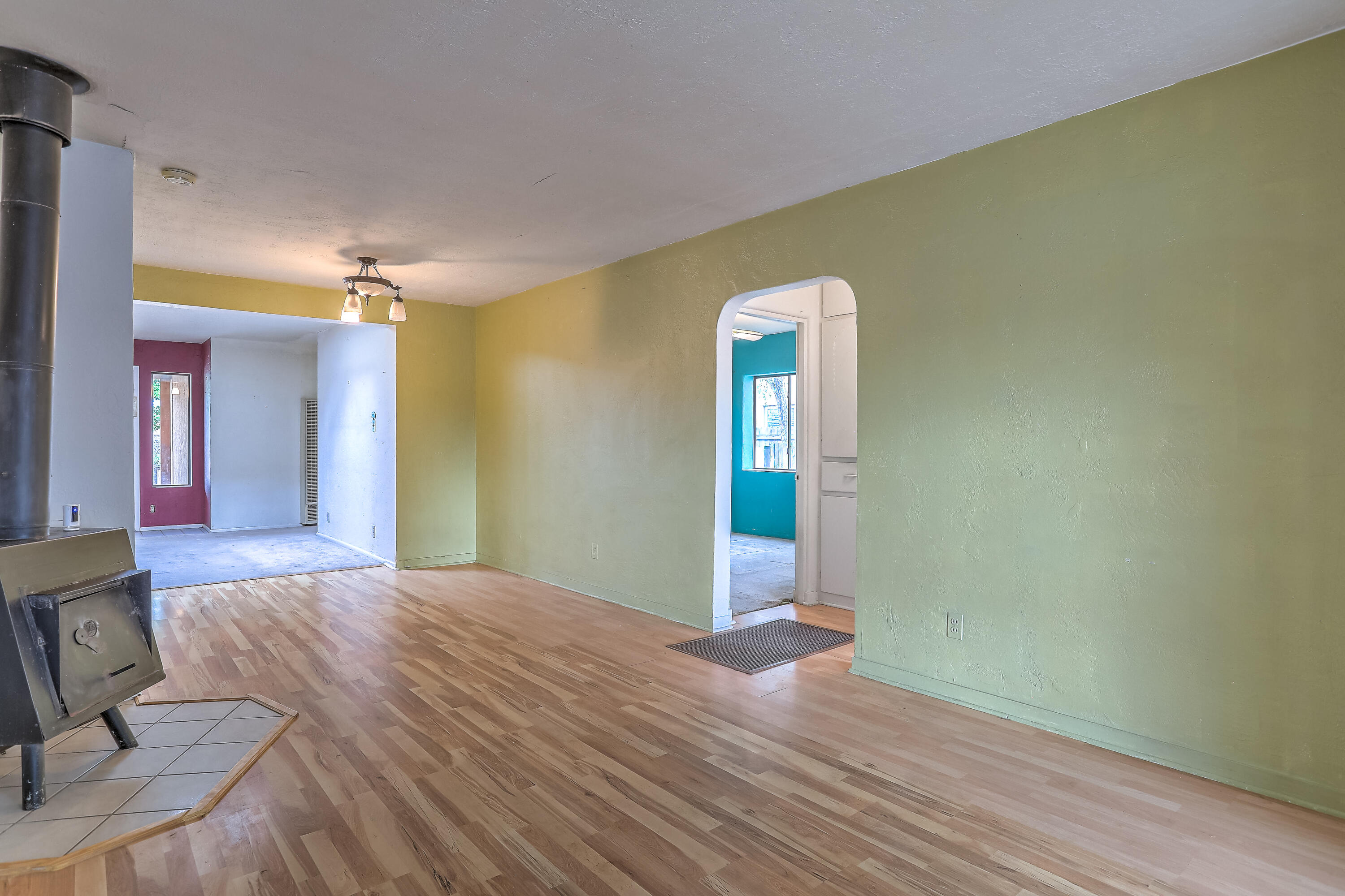 1134 PRINCETON Drive NE