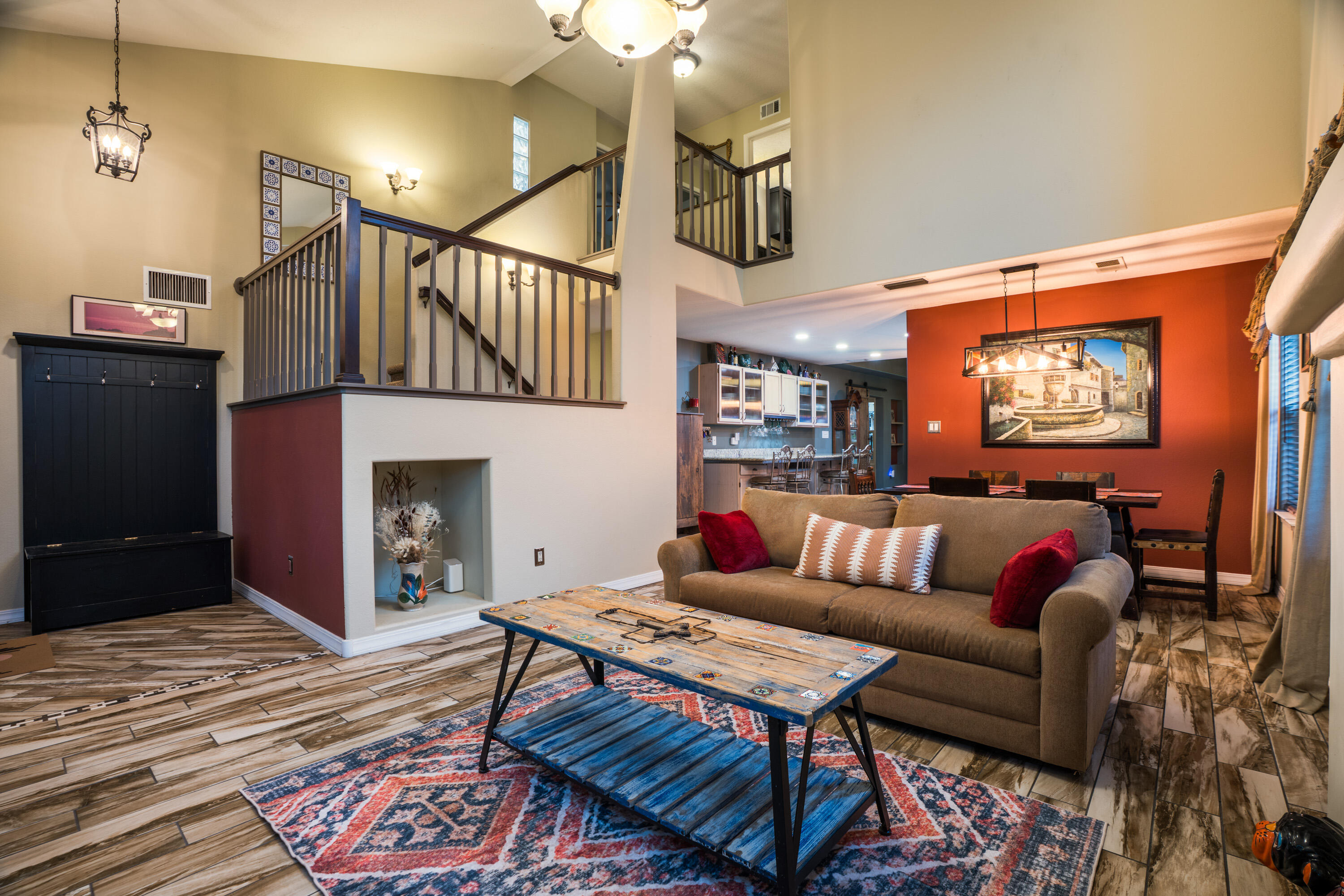 8400 MANUEL CIA Place NE