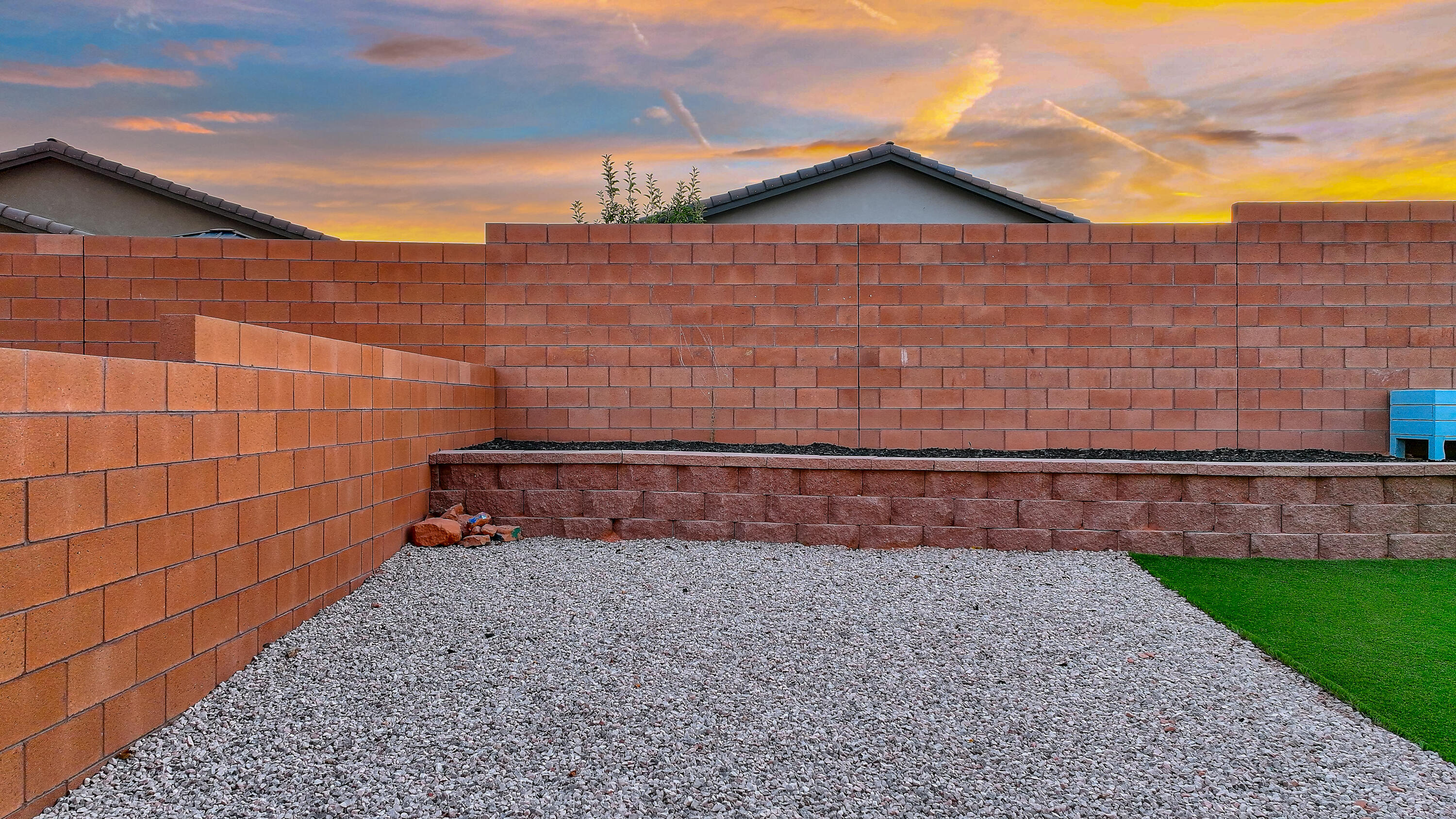 3915 McAdams Drive NE