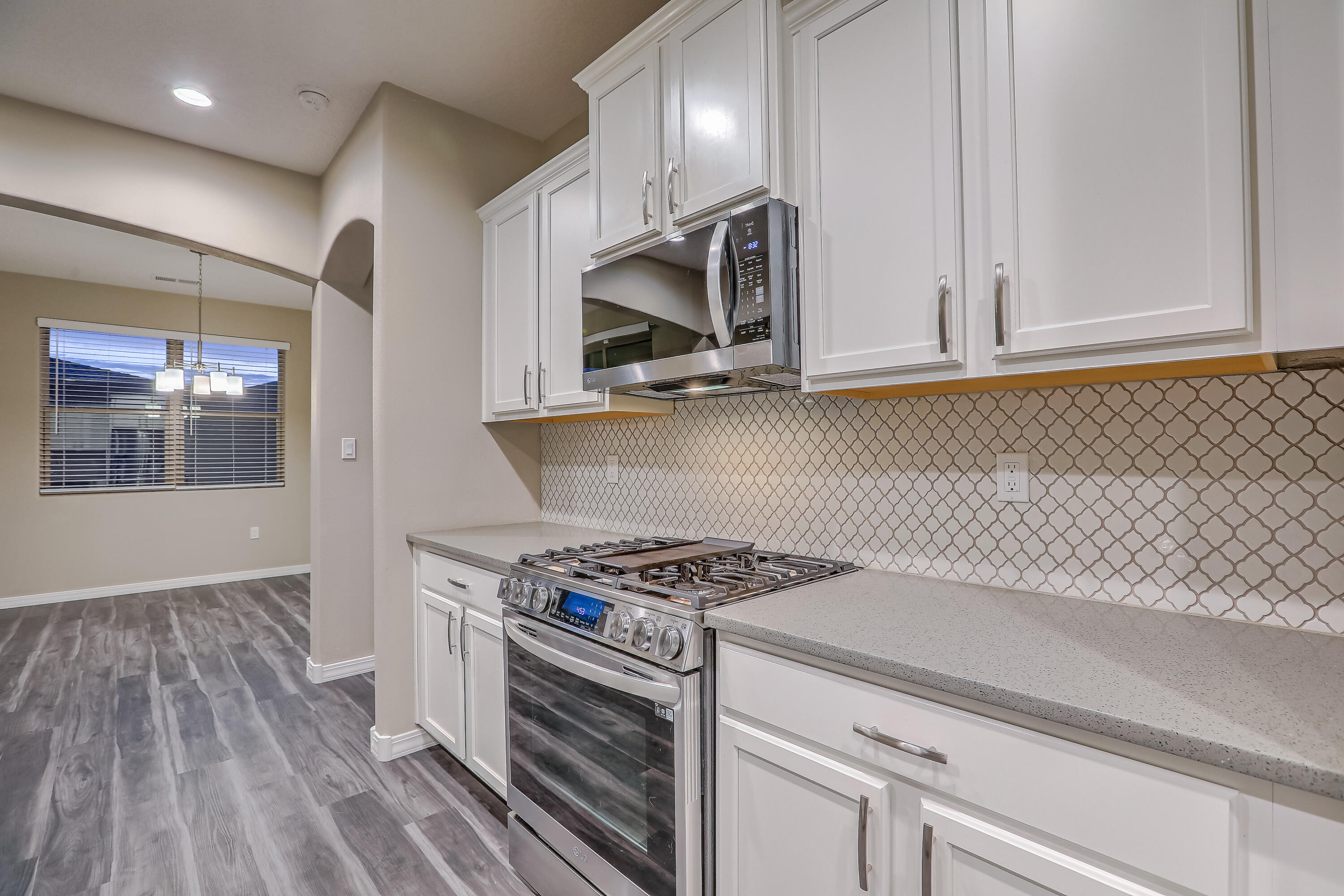 3915 McAdams Drive NE