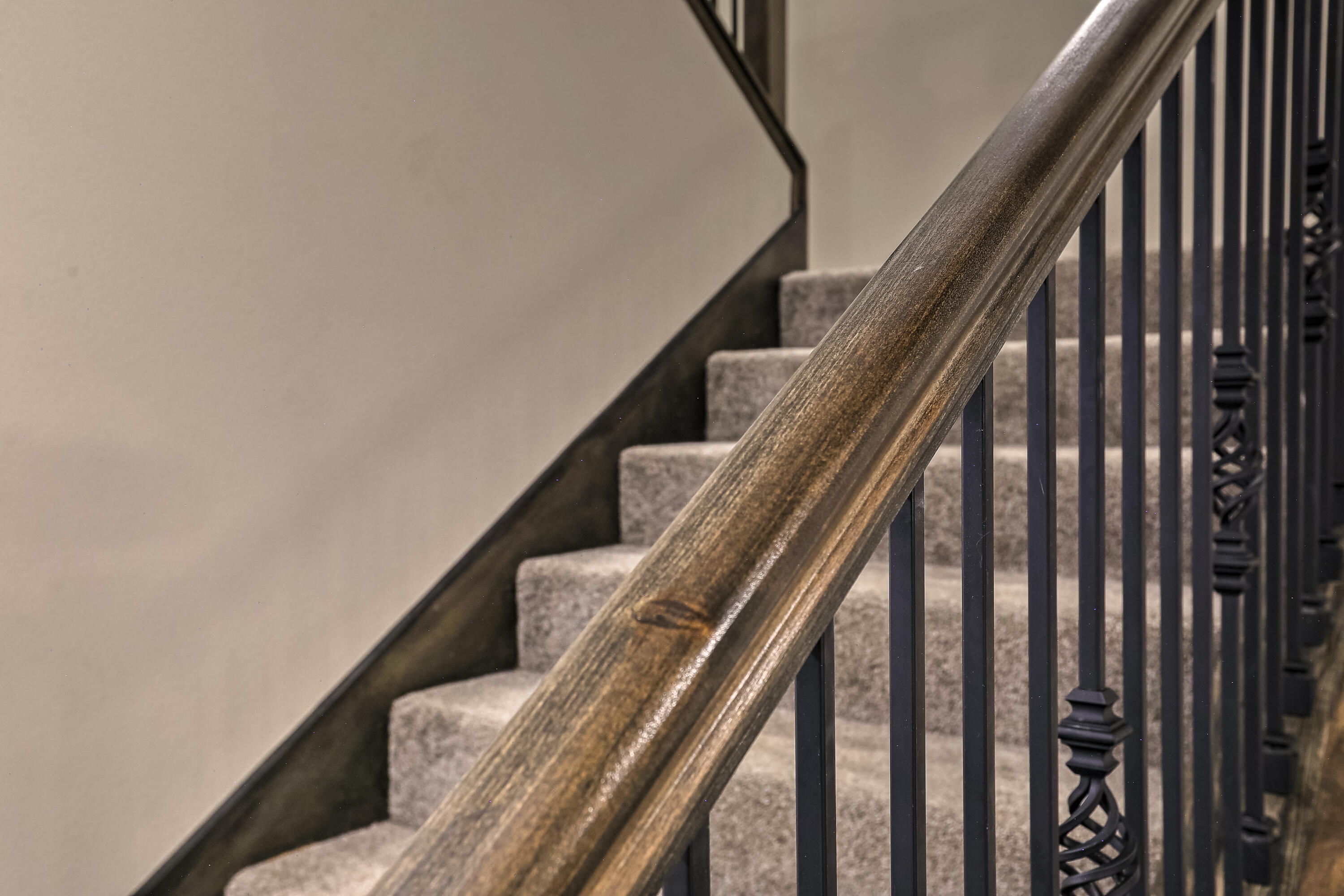 3915 McAdams Drive NE