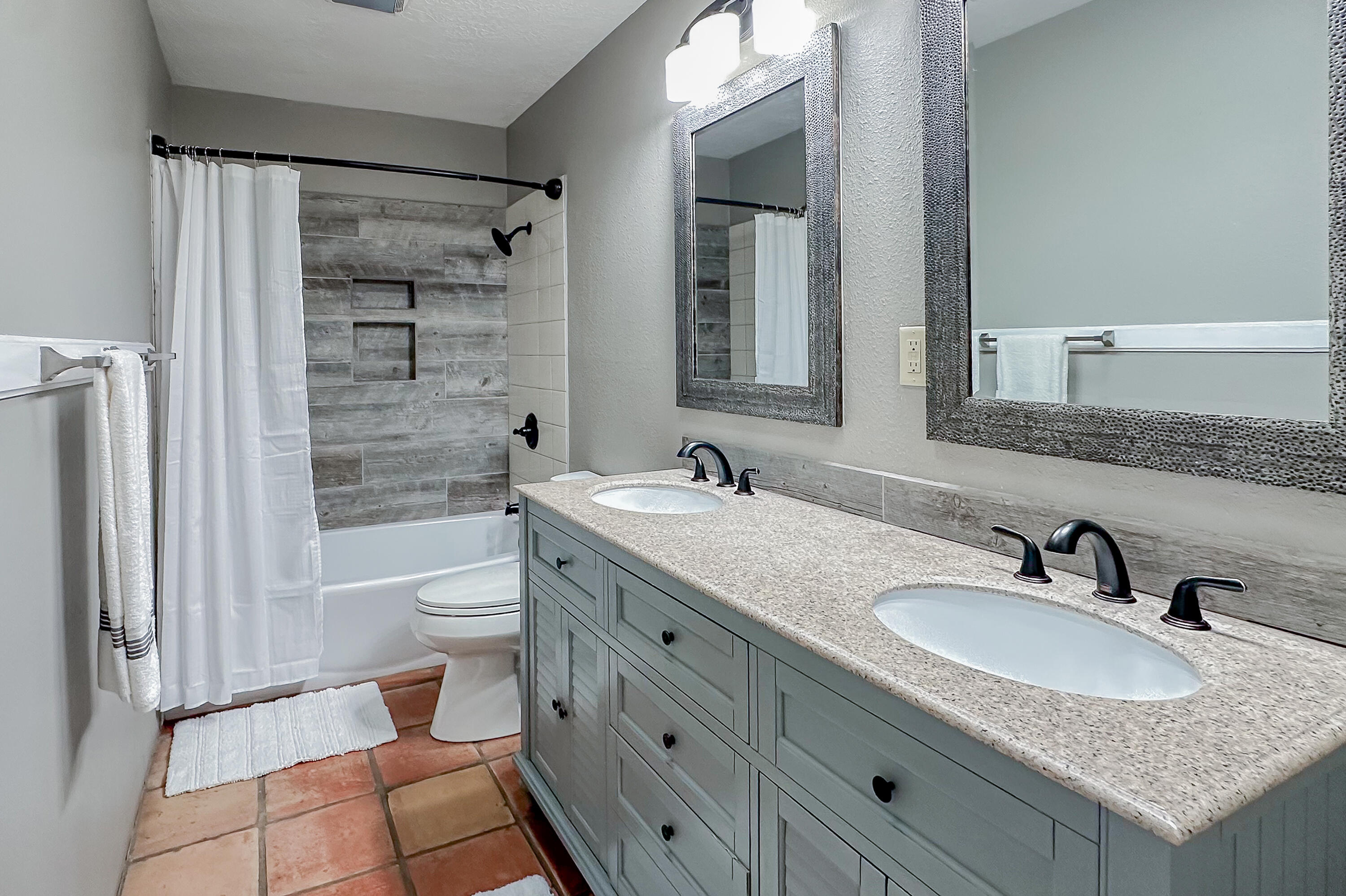 314 Amherst Drive Drive SE