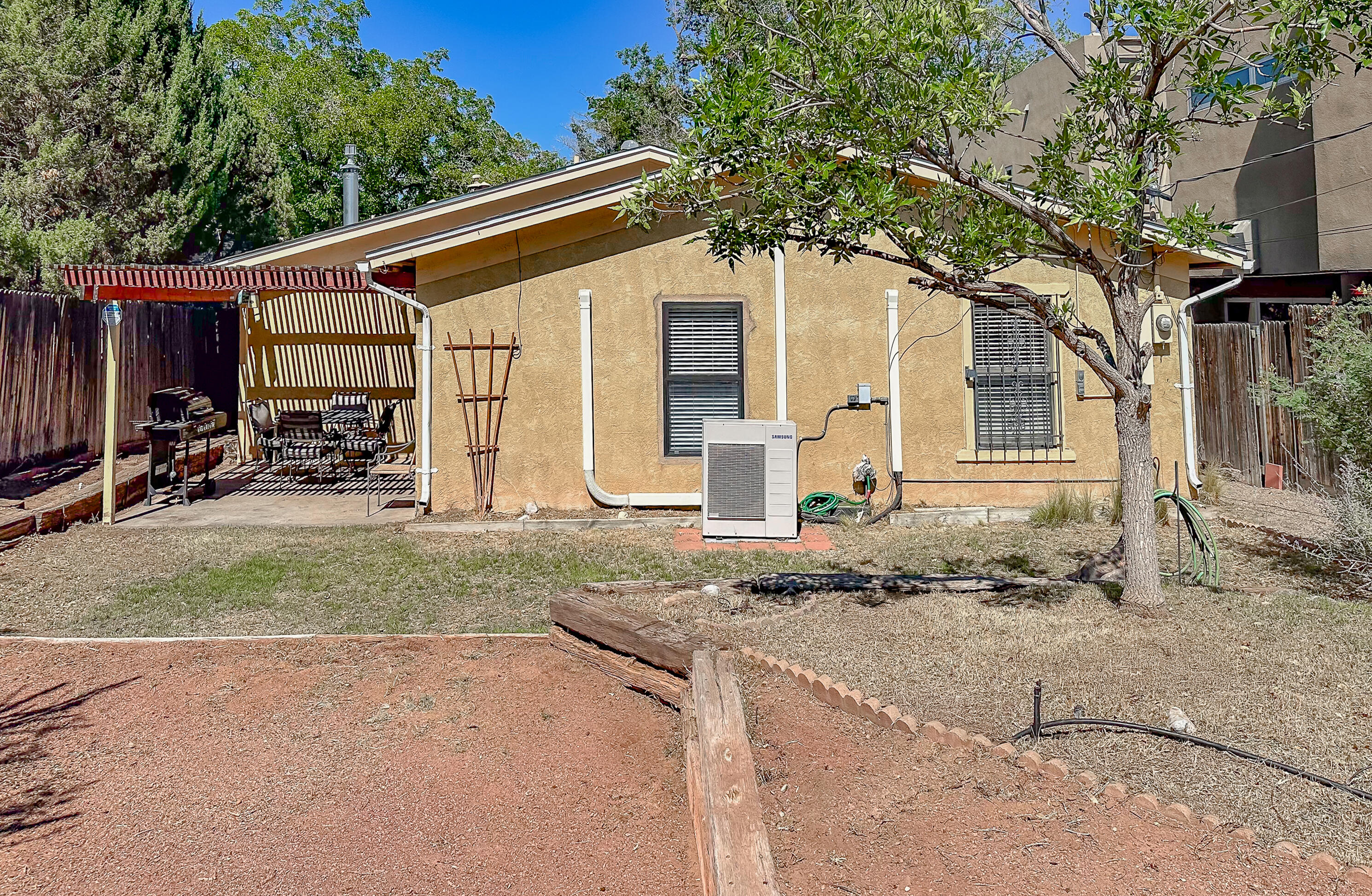 314 Amherst Drive Drive SE