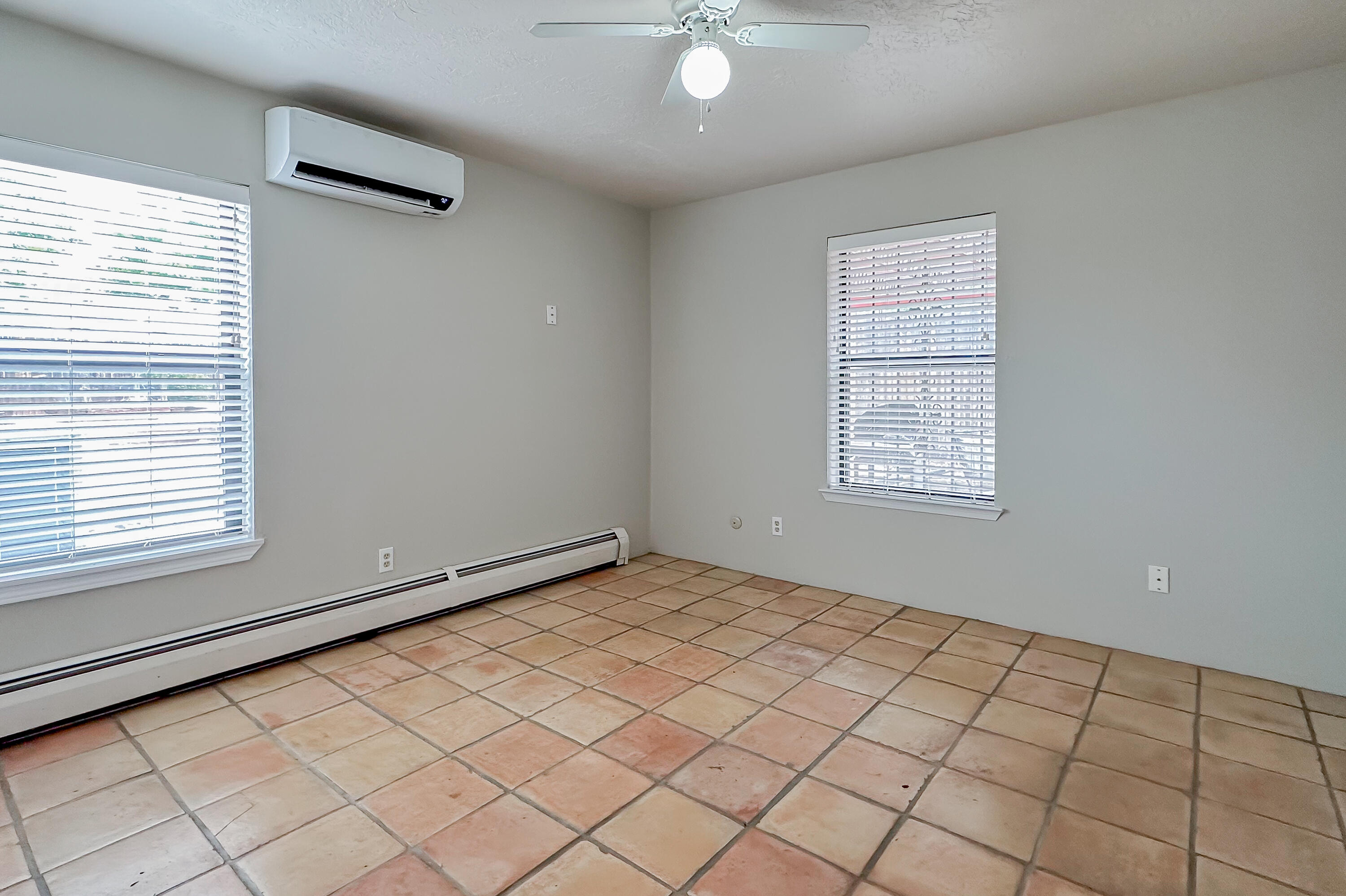 314 Amherst Drive Drive SE