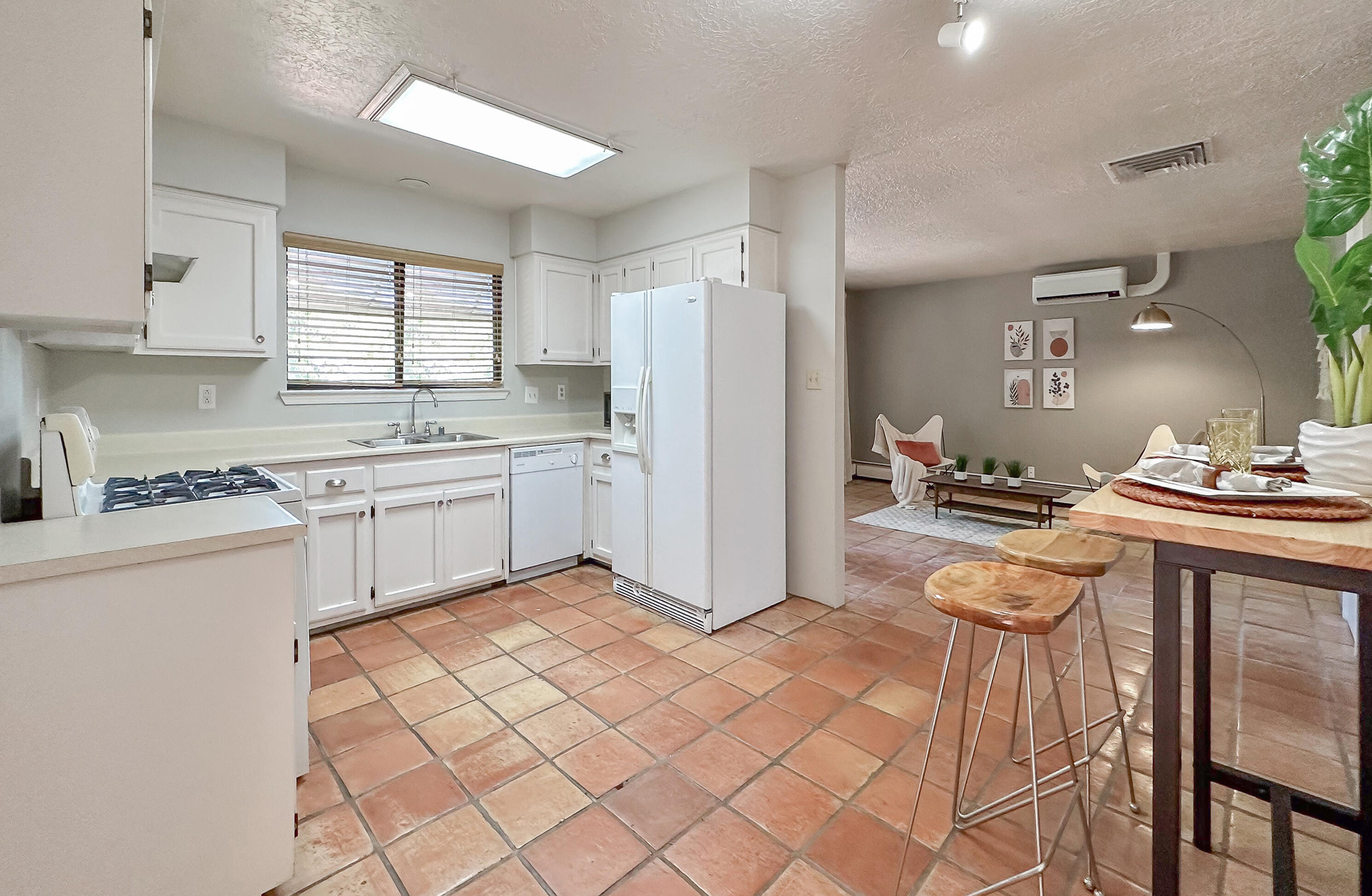 314 Amherst Drive Drive SE