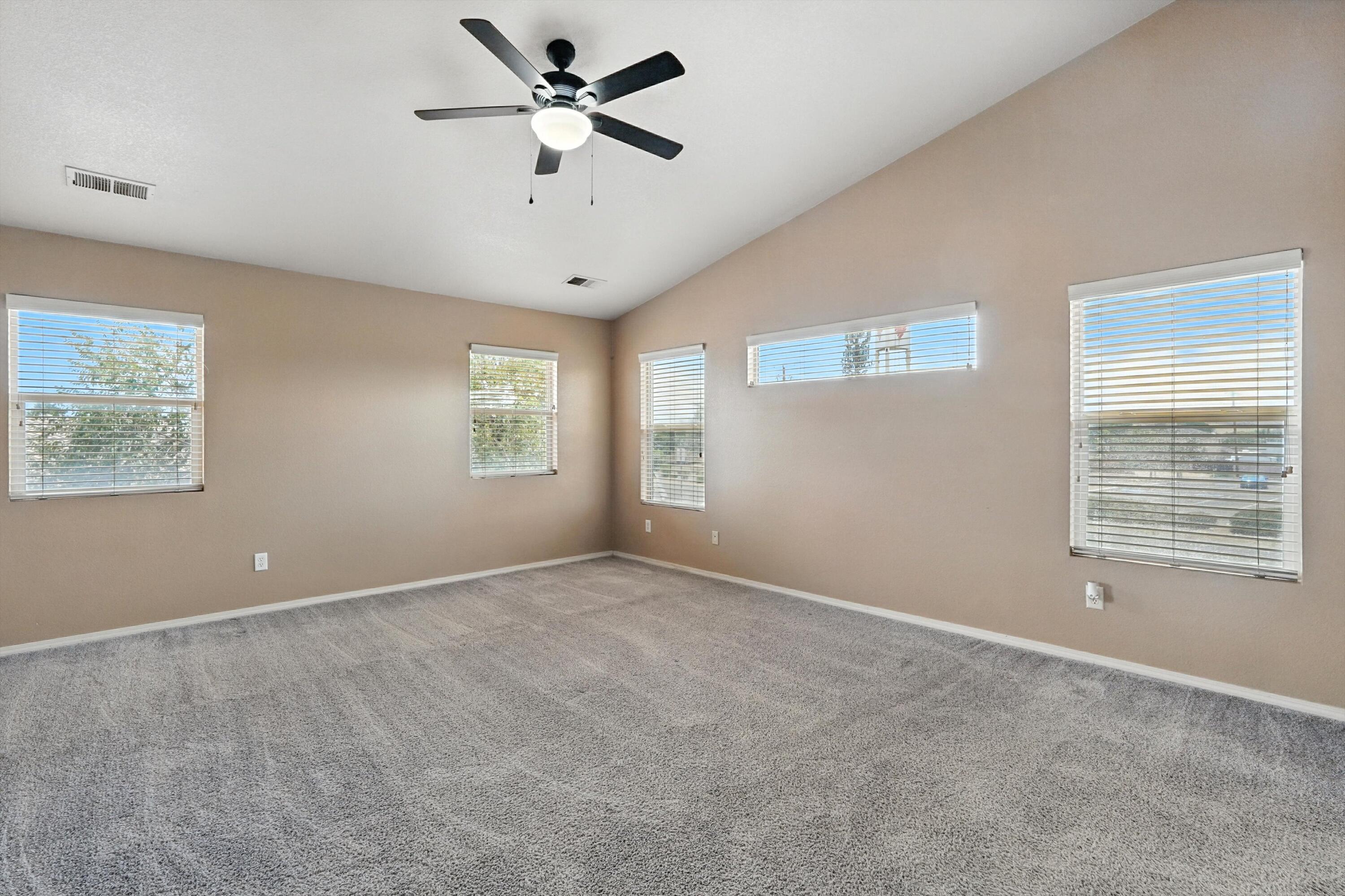 5951 Mesa Viento Road NW