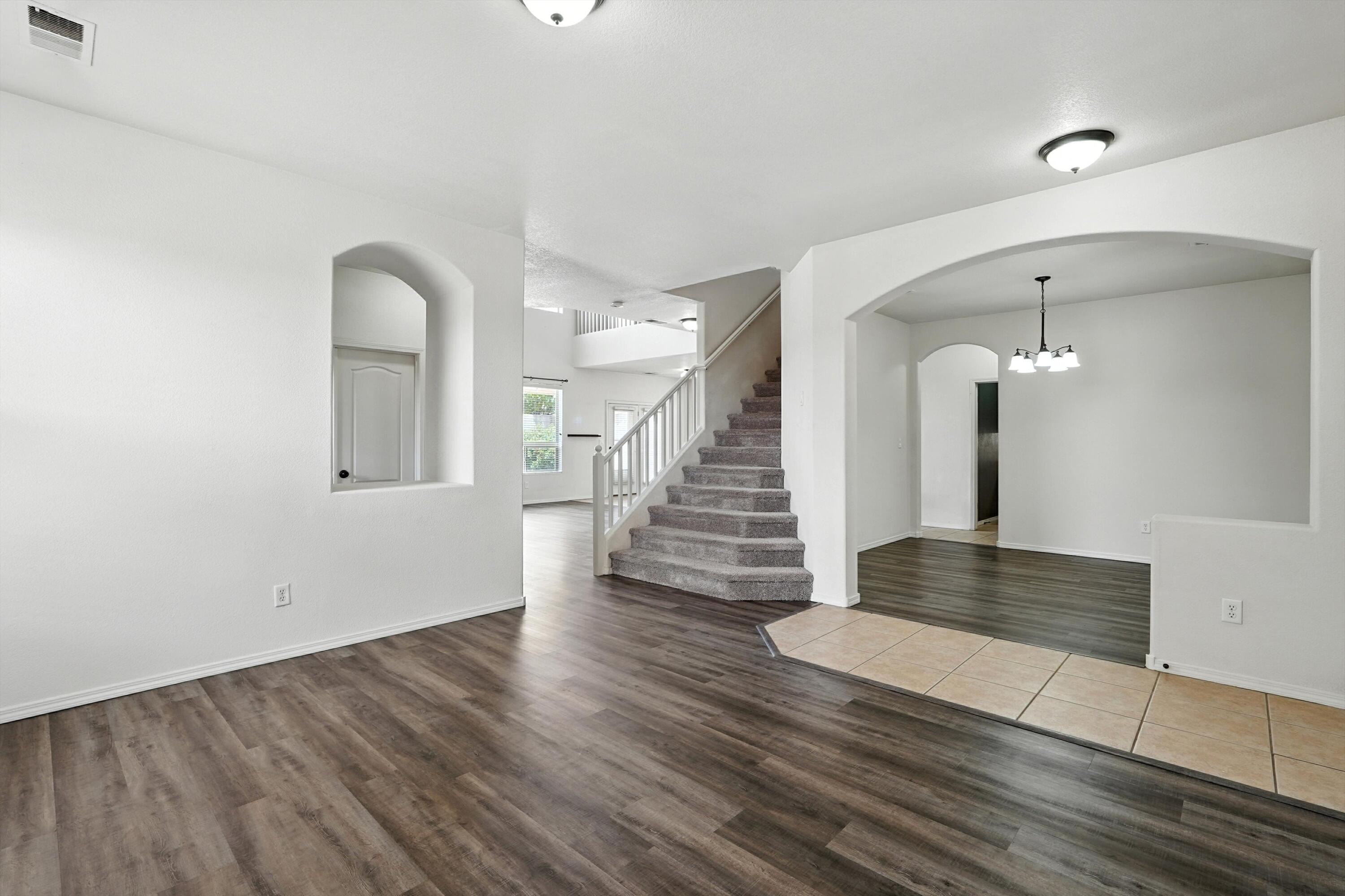 5951 Mesa Viento Road NW