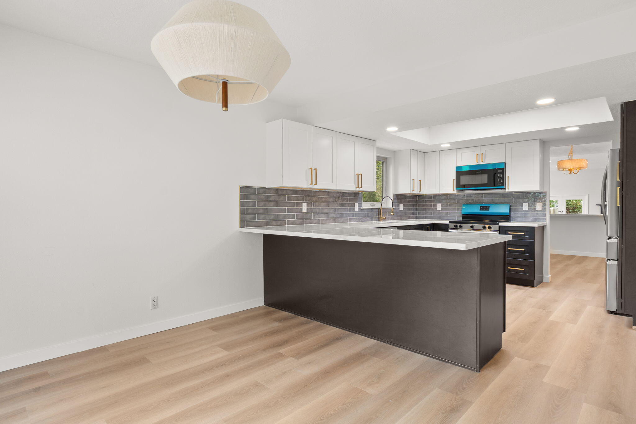 9401 CALLAWAY Circle NE