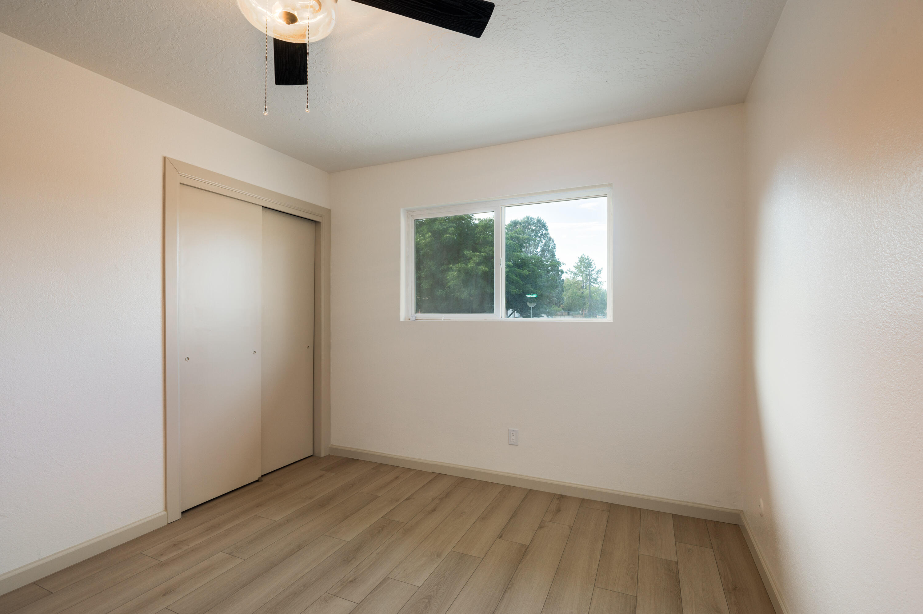 8601 BELLEHAVEN Place NE