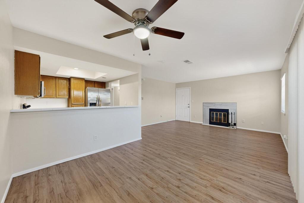 6093 MCKINNEY Drive NE