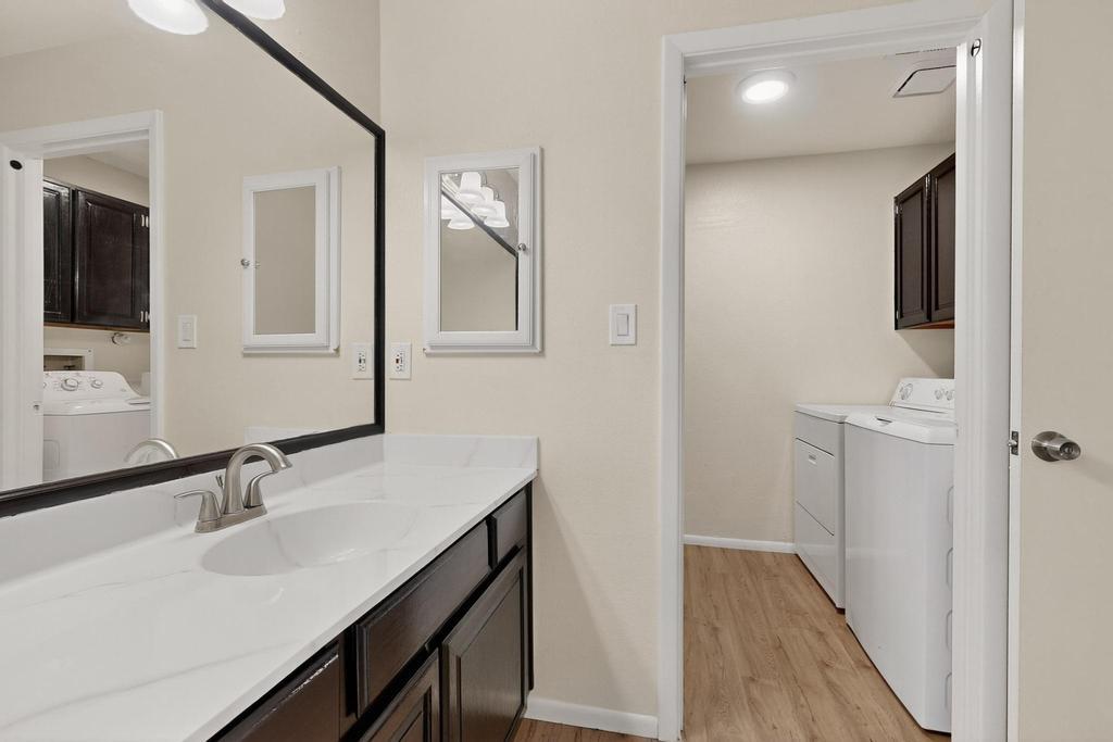 6093 MCKINNEY Drive NE