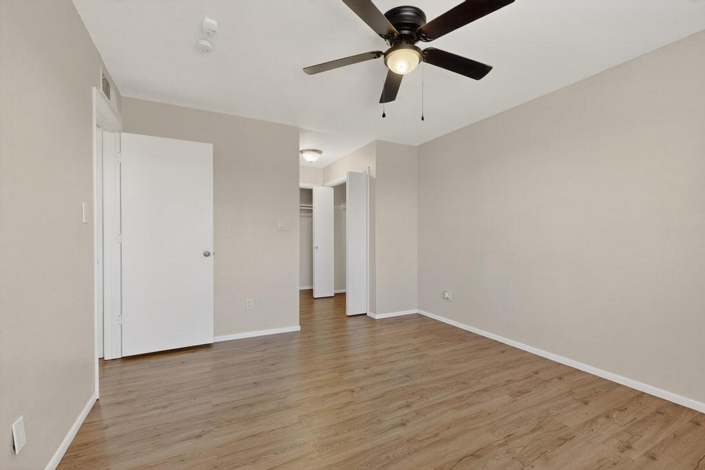 6093 MCKINNEY Drive NE