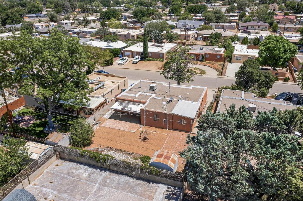 3409 VALENCIA Drive NE