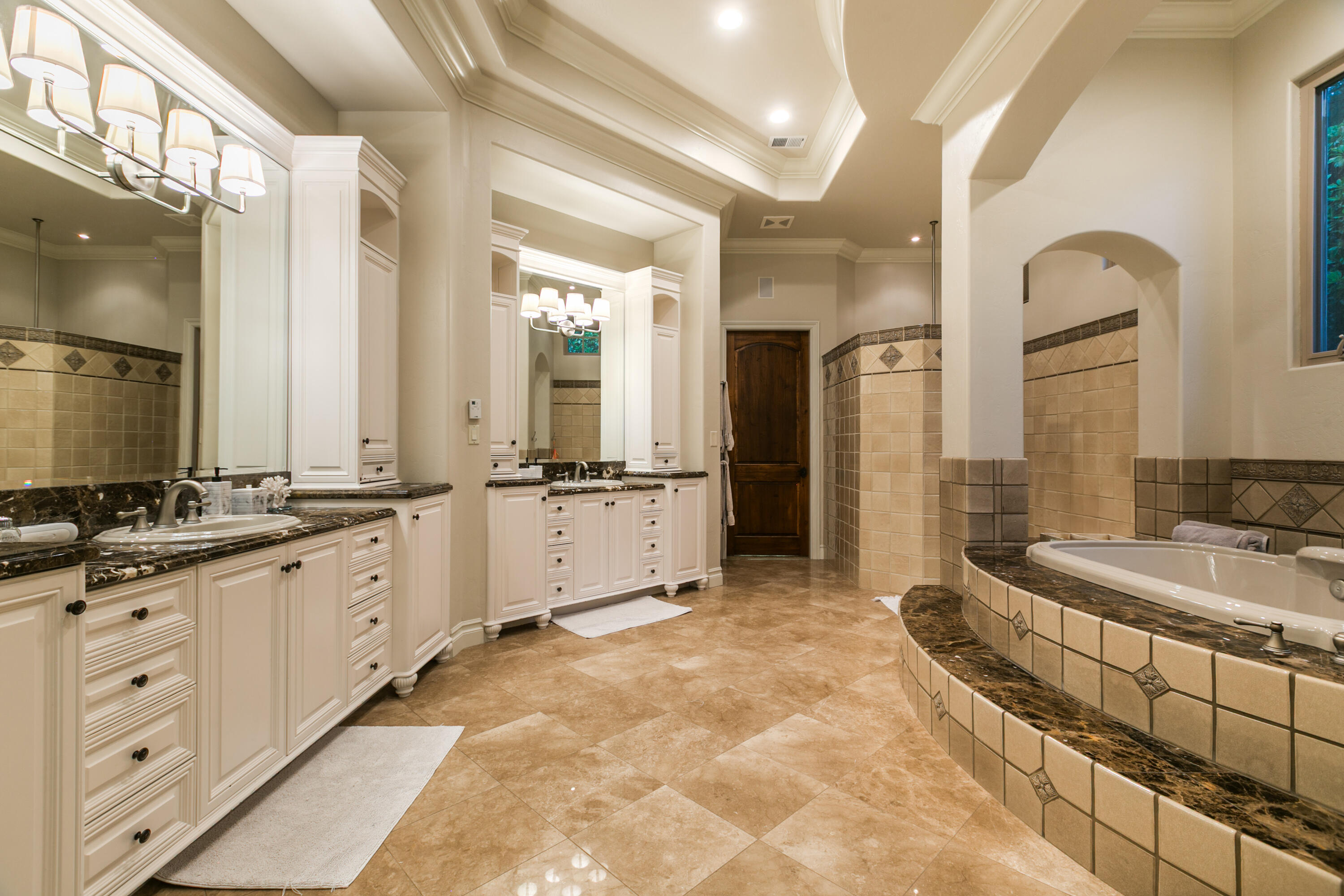 11804 ZINFANDEL Avenue NE