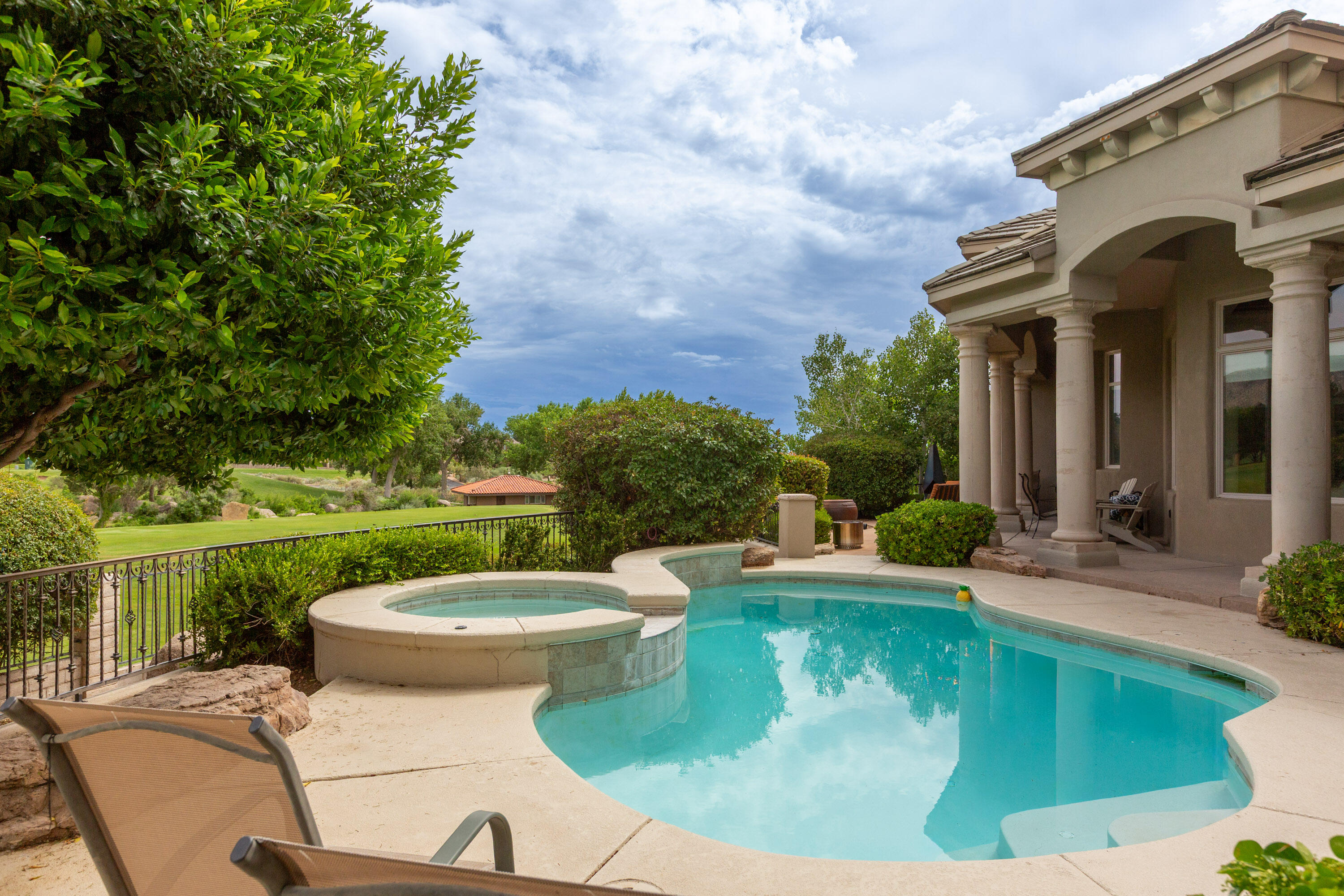 11804 ZINFANDEL Avenue NE