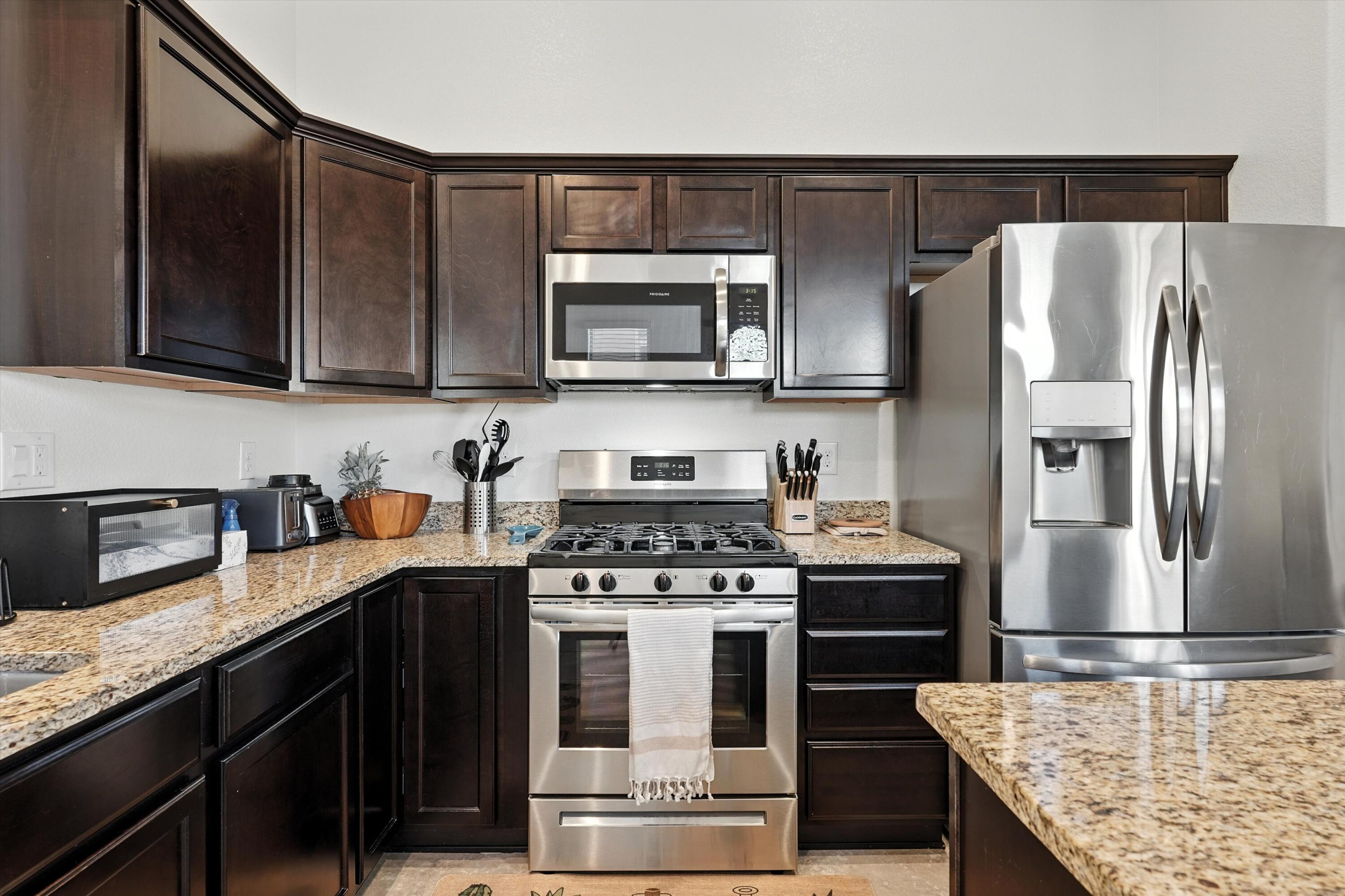 9324 WARM STONE Street