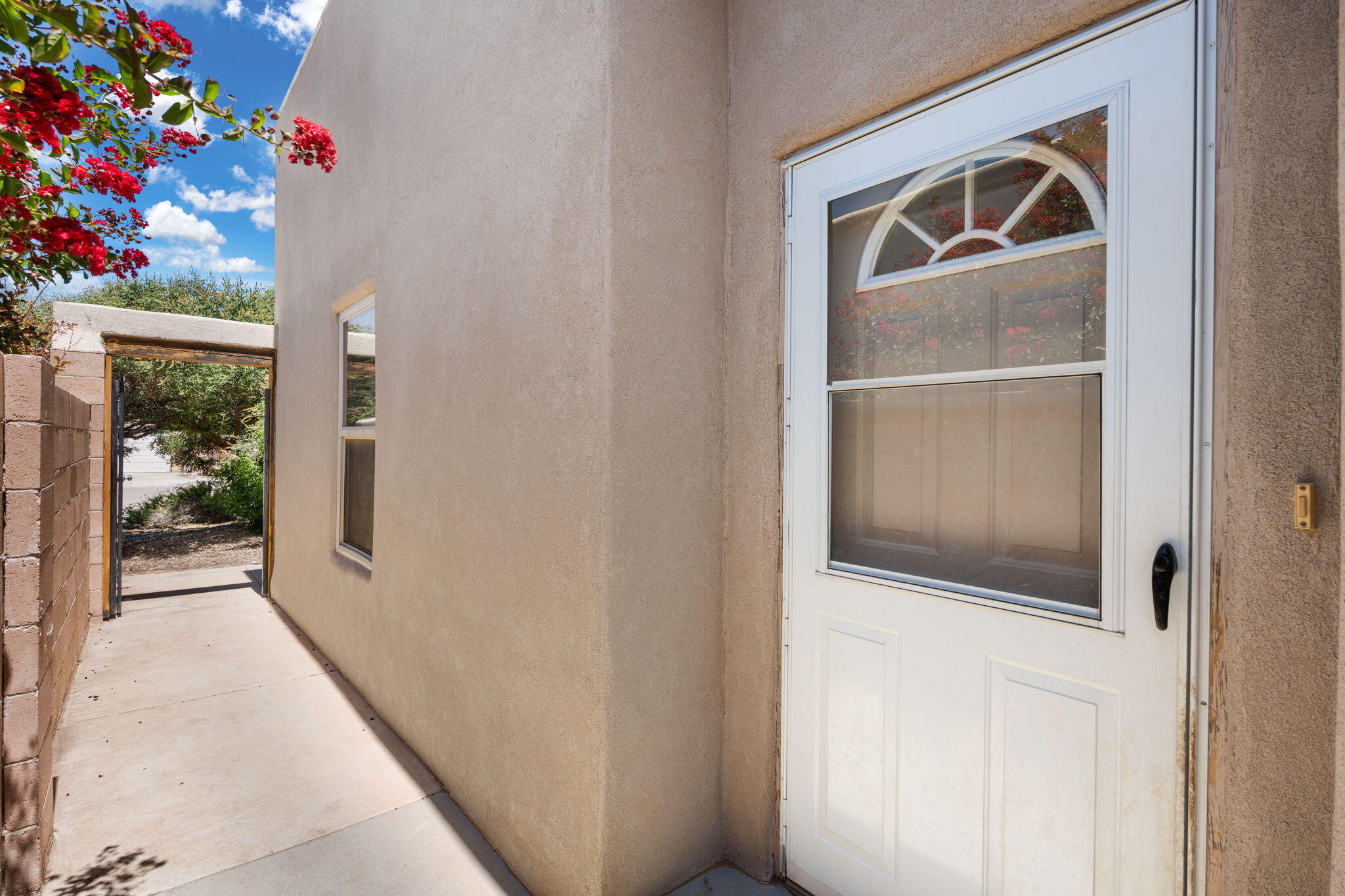 2259 CALLE DE ALIFAS