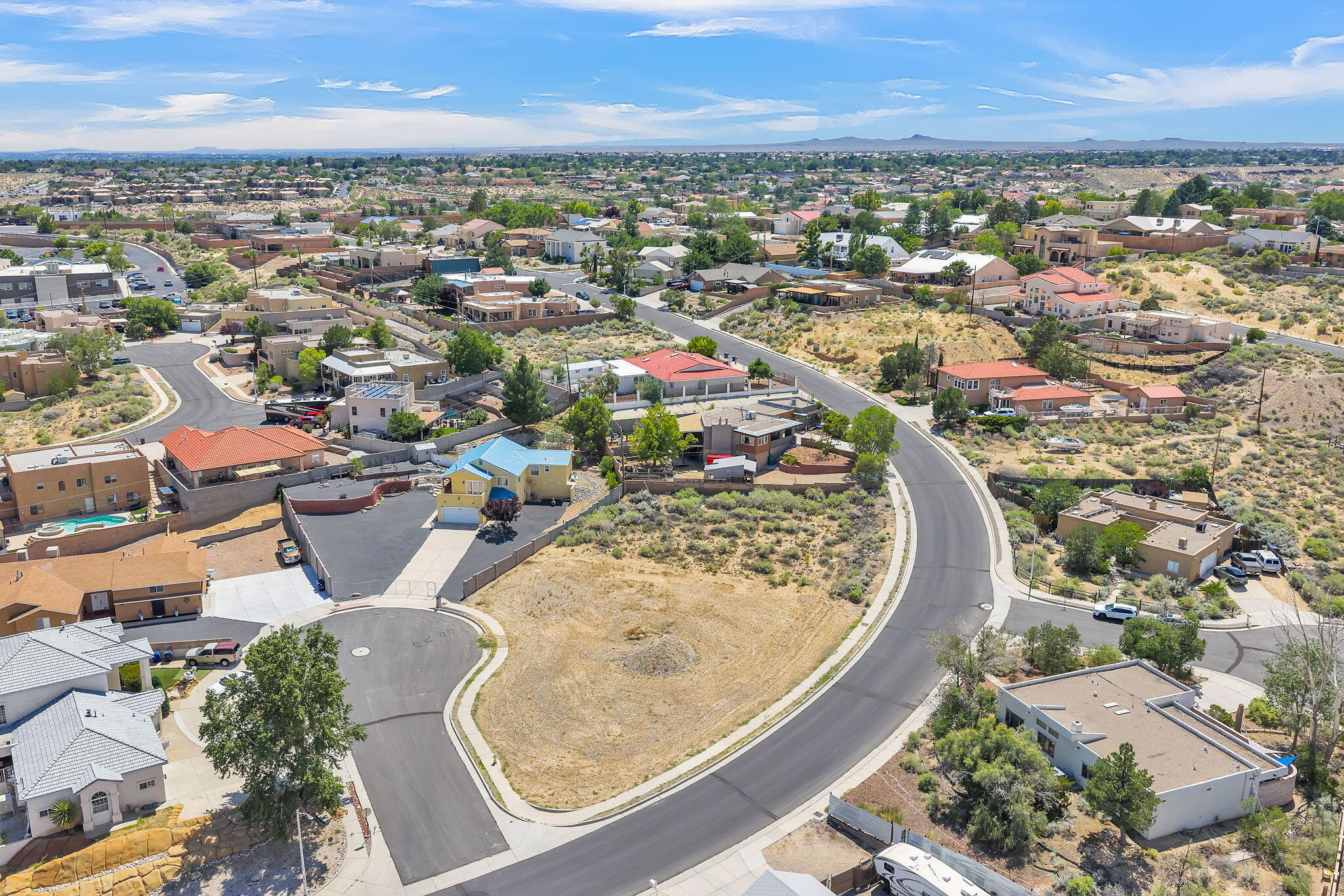 4824 DRIFTWOOD Avenue NW