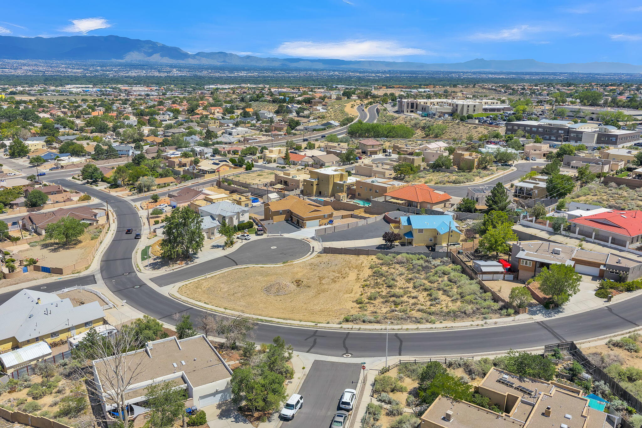 4824 DRIFTWOOD Avenue NW