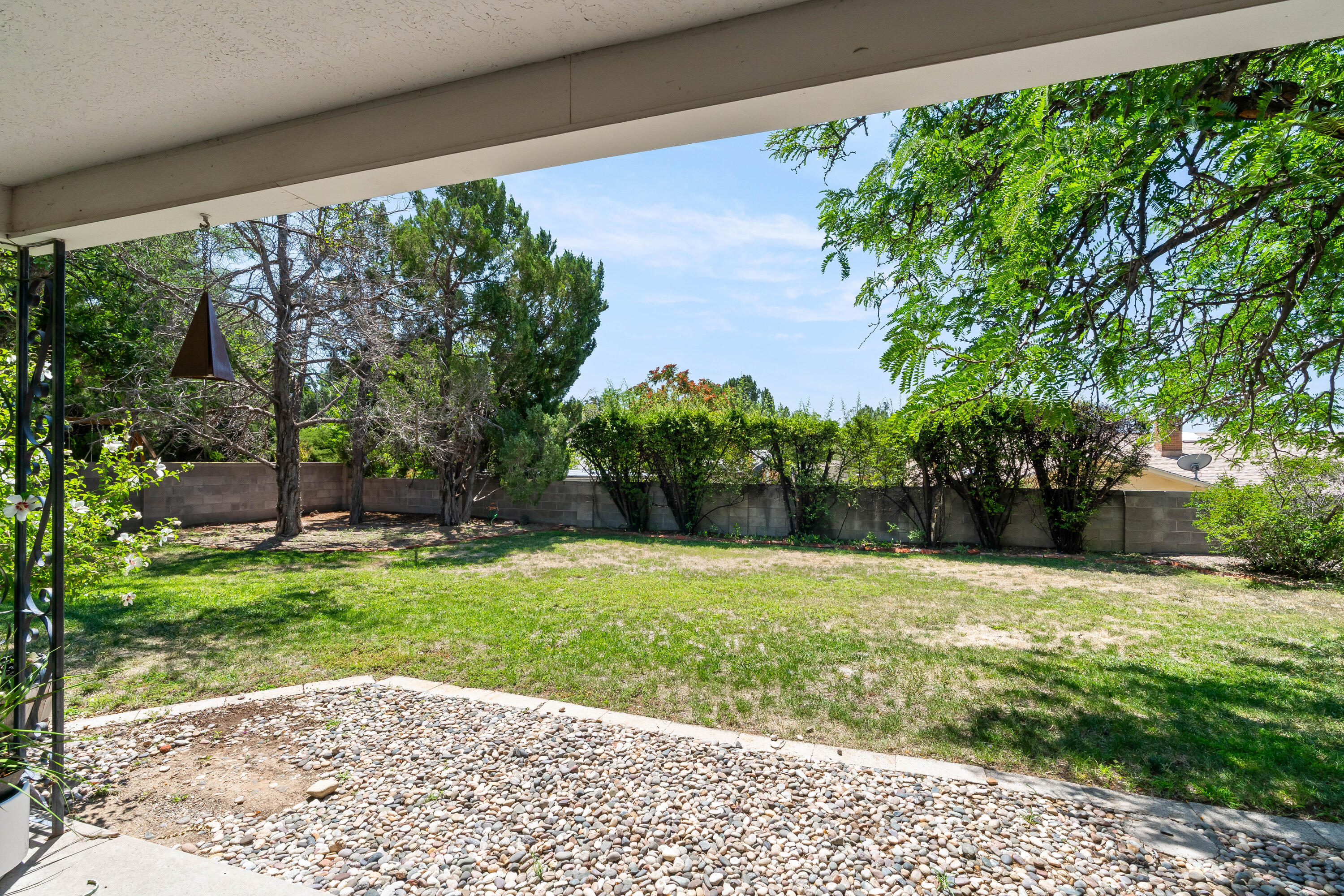 8130 AVENIDA LA PRESTINA NE