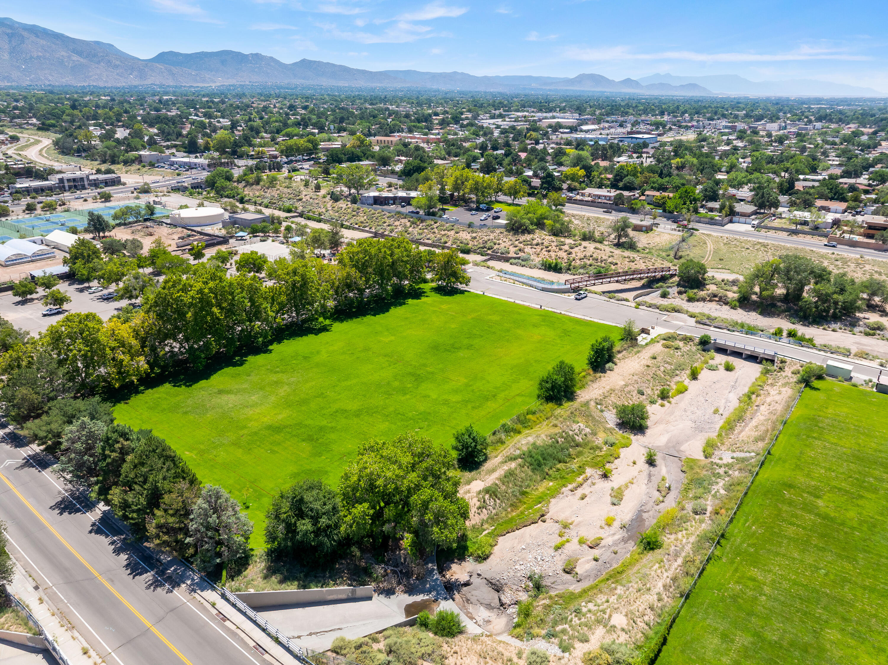 8130 AVENIDA LA PRESTINA NE