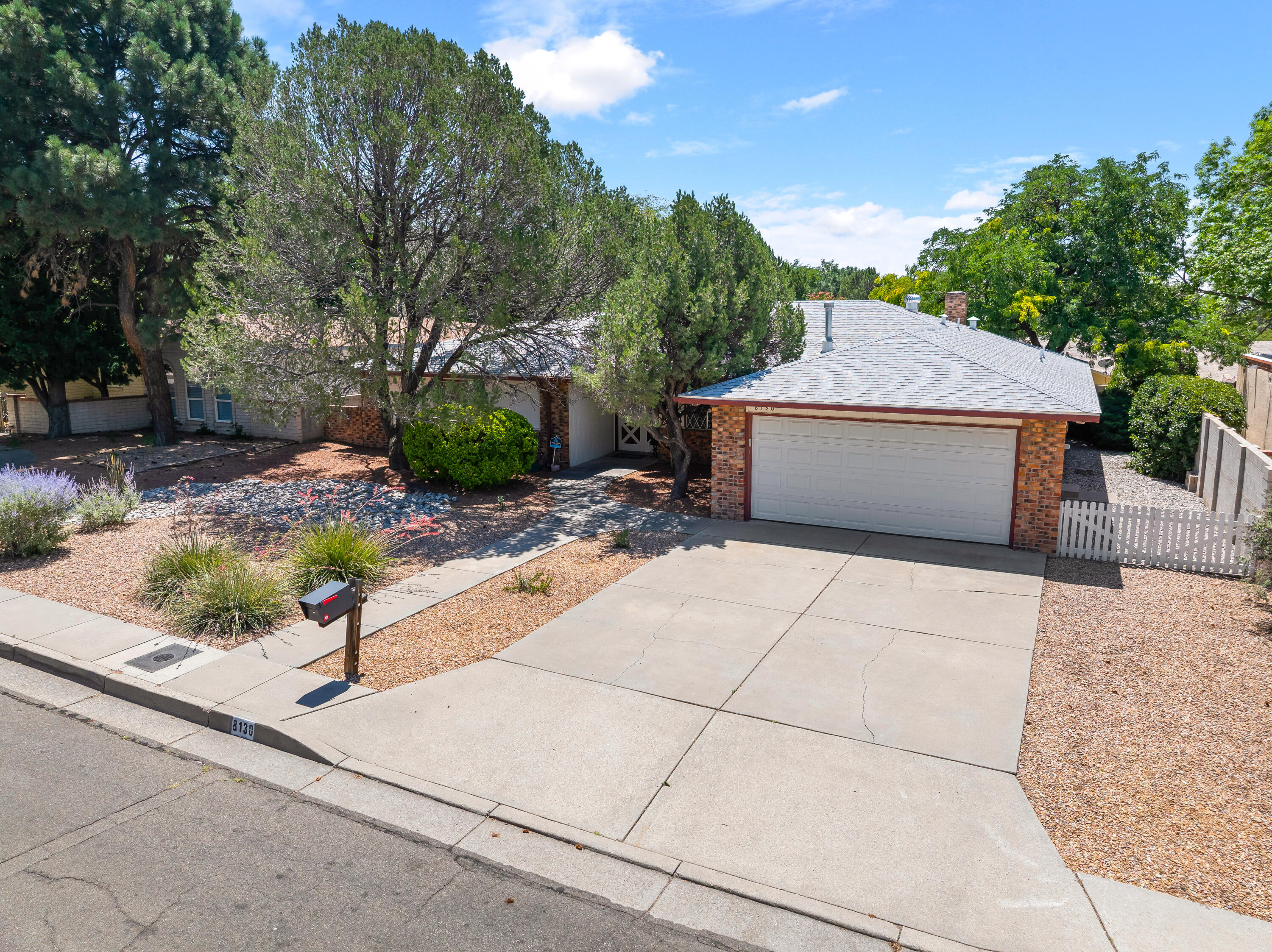 8130 AVENIDA LA PRESTINA NE