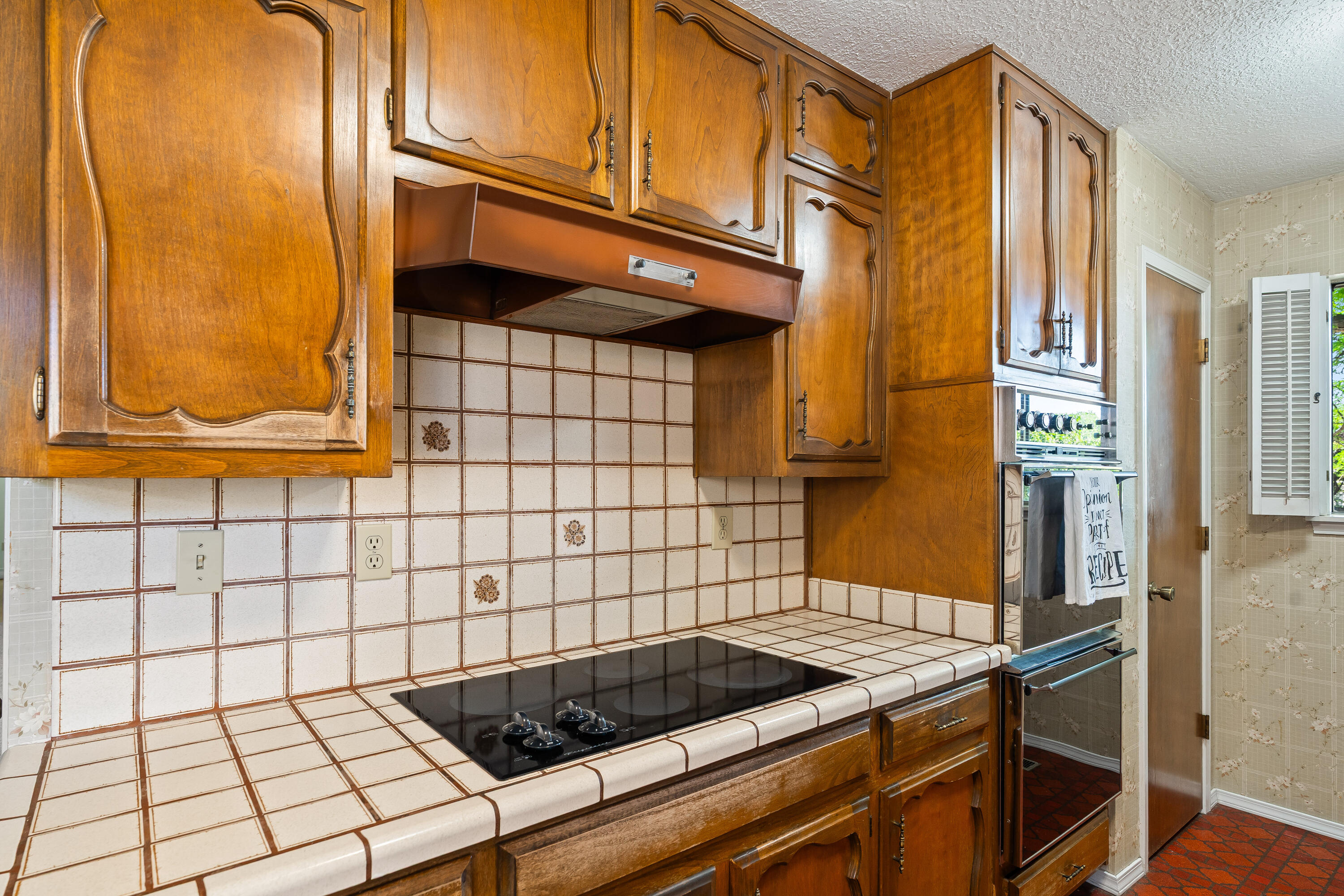 8130 AVENIDA LA PRESTINA NE