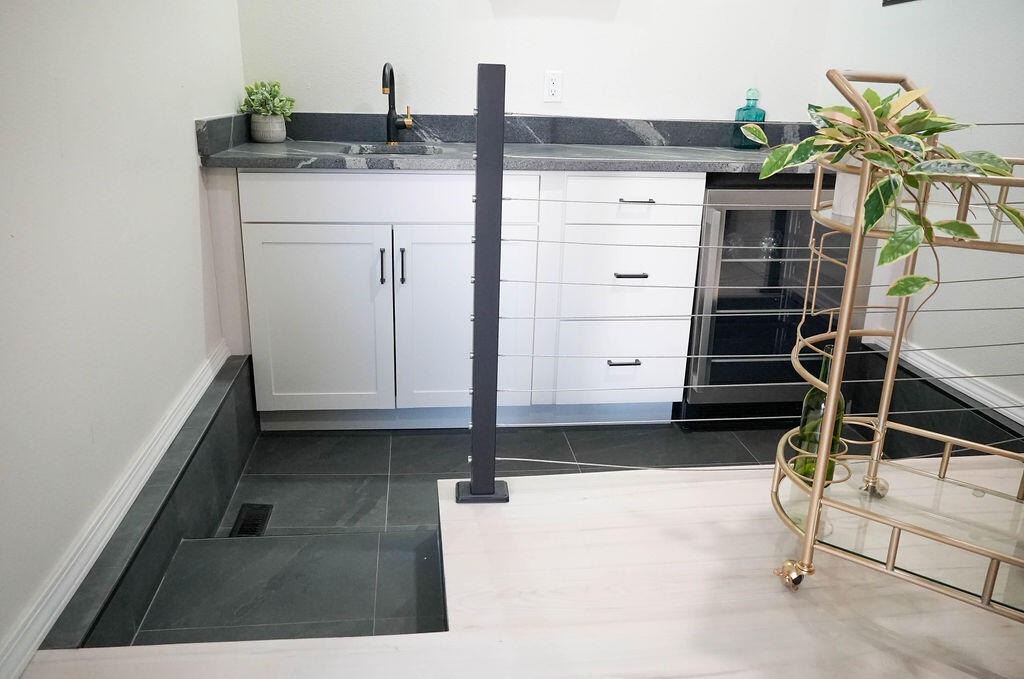 1701 MIRACERROS Place NE