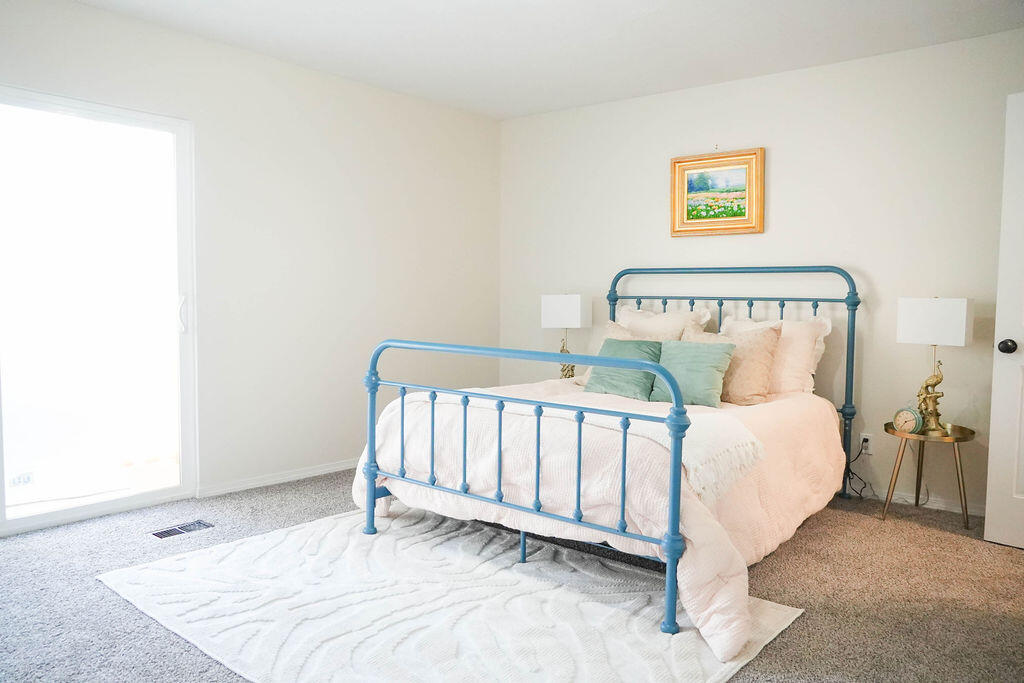 1701 MIRACERROS Place NE