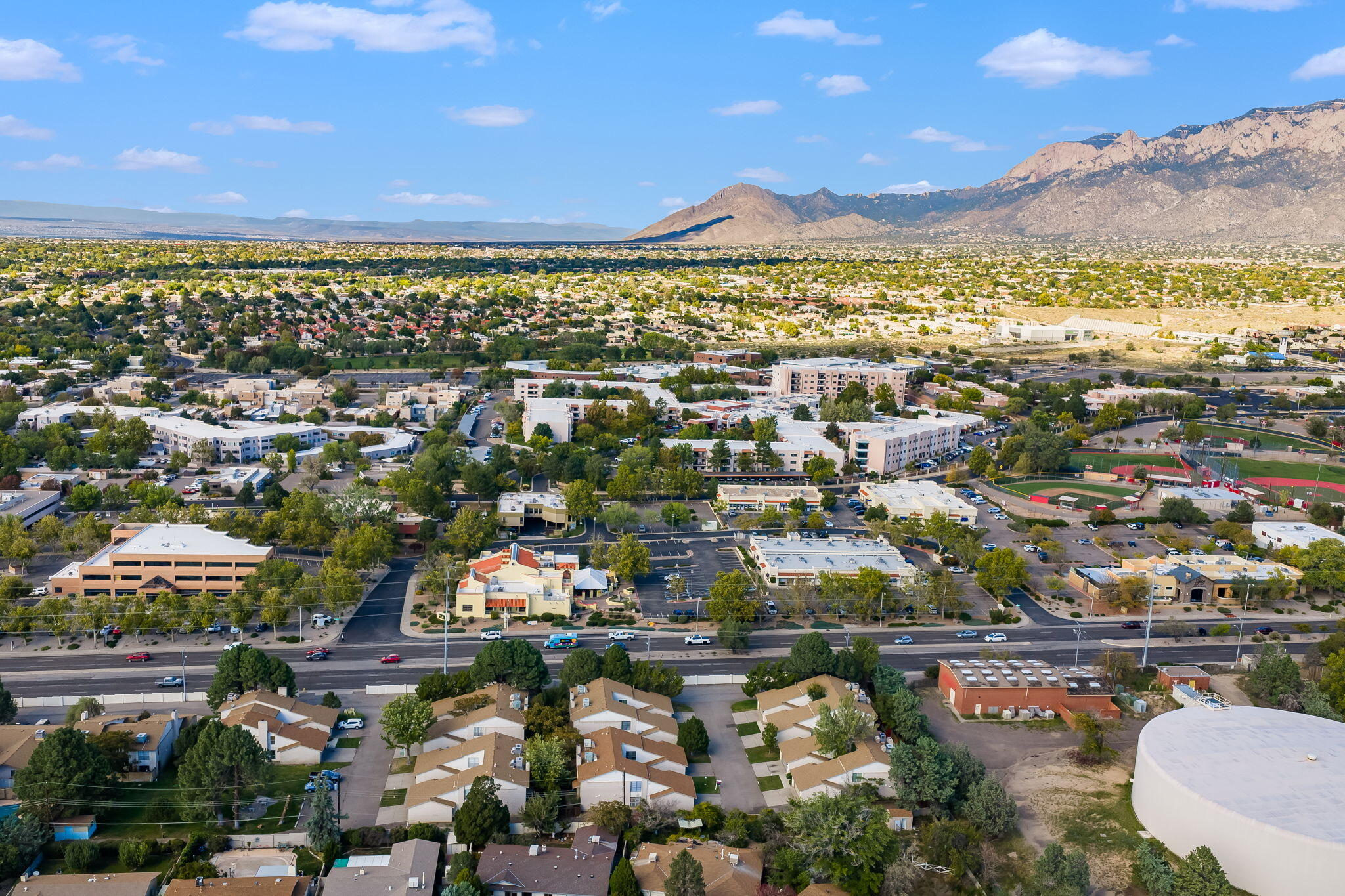 10548 MONTGOMERY Boulevard NE