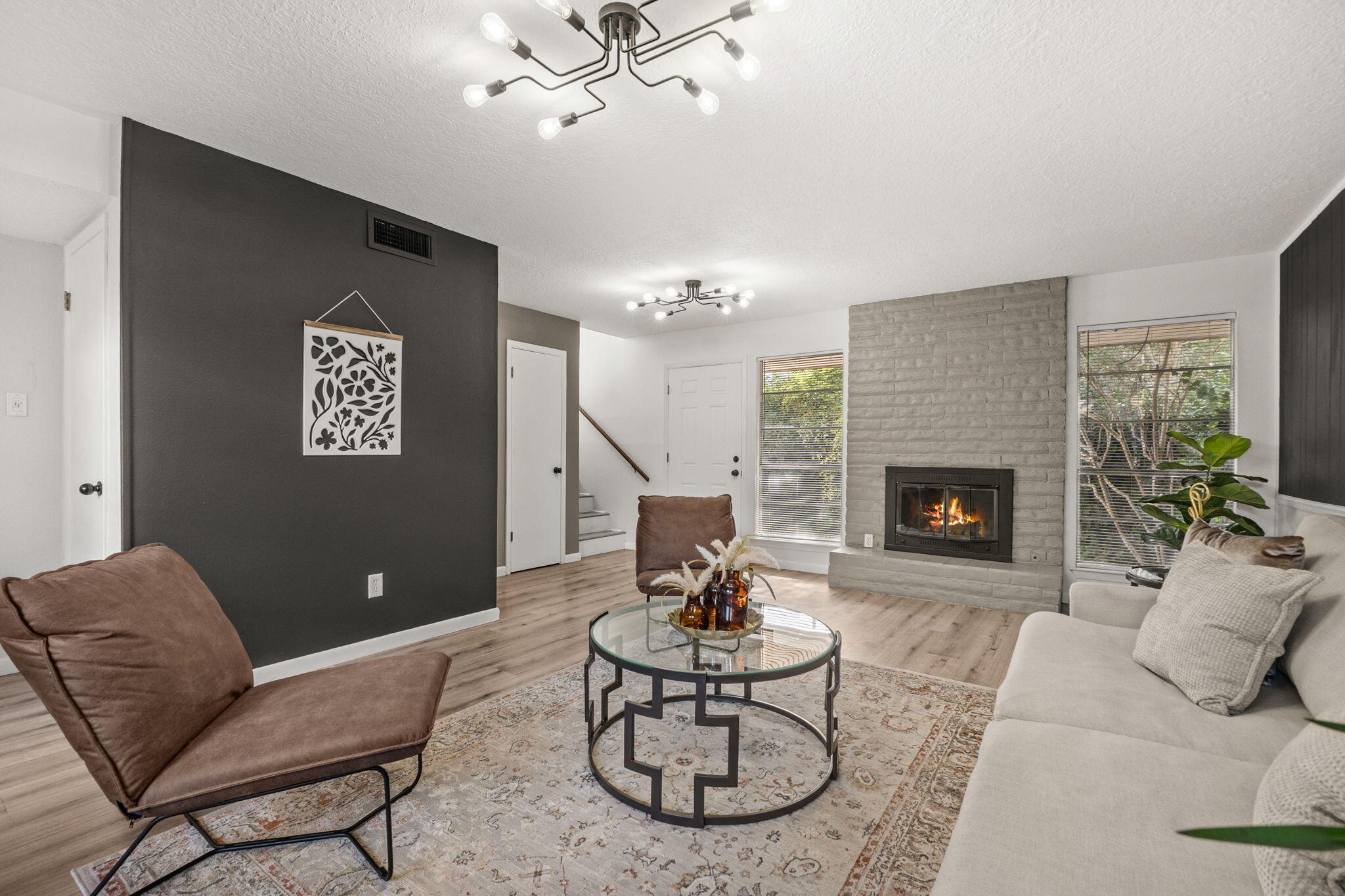 10548 MONTGOMERY Boulevard NE