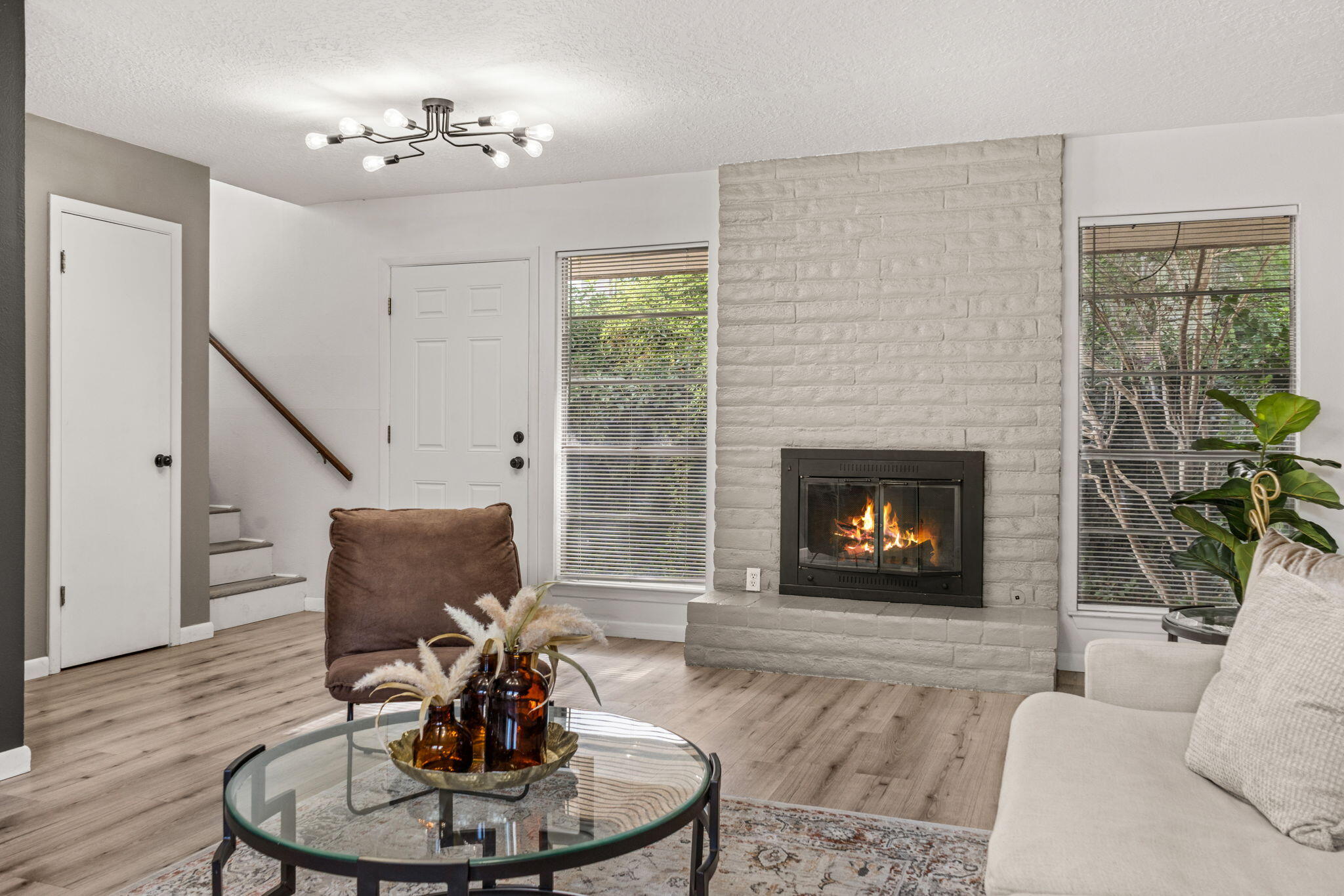 10548 MONTGOMERY Boulevard NE