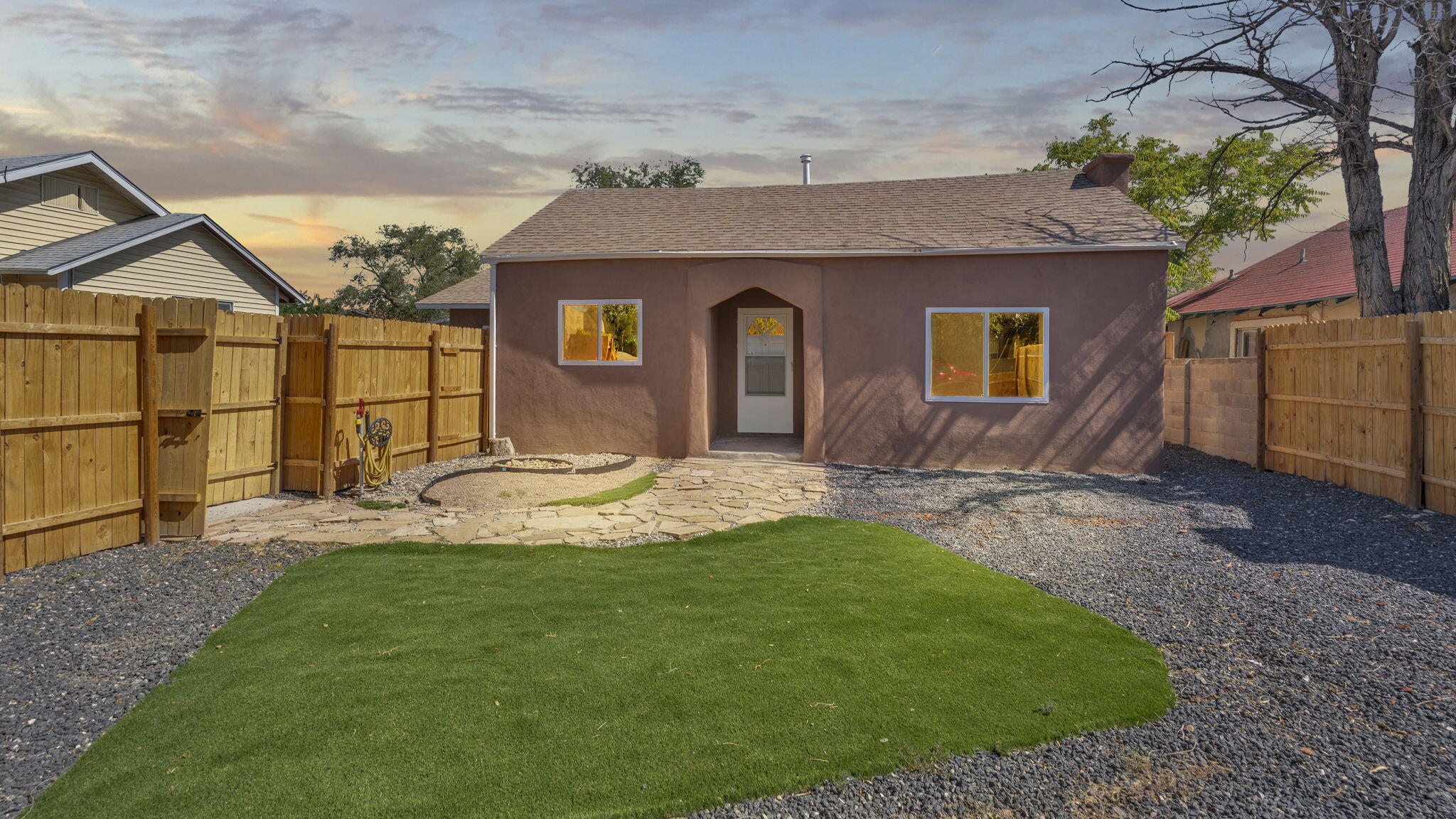 435 CORDOVA Avenue NW