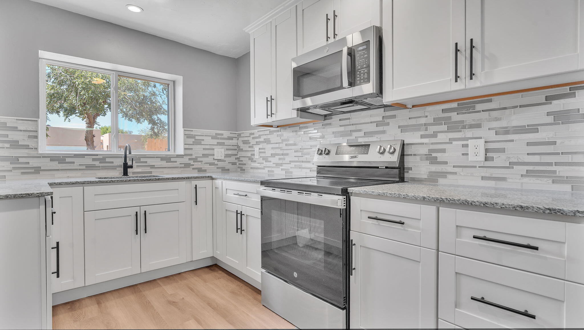 435 CORDOVA Avenue NW