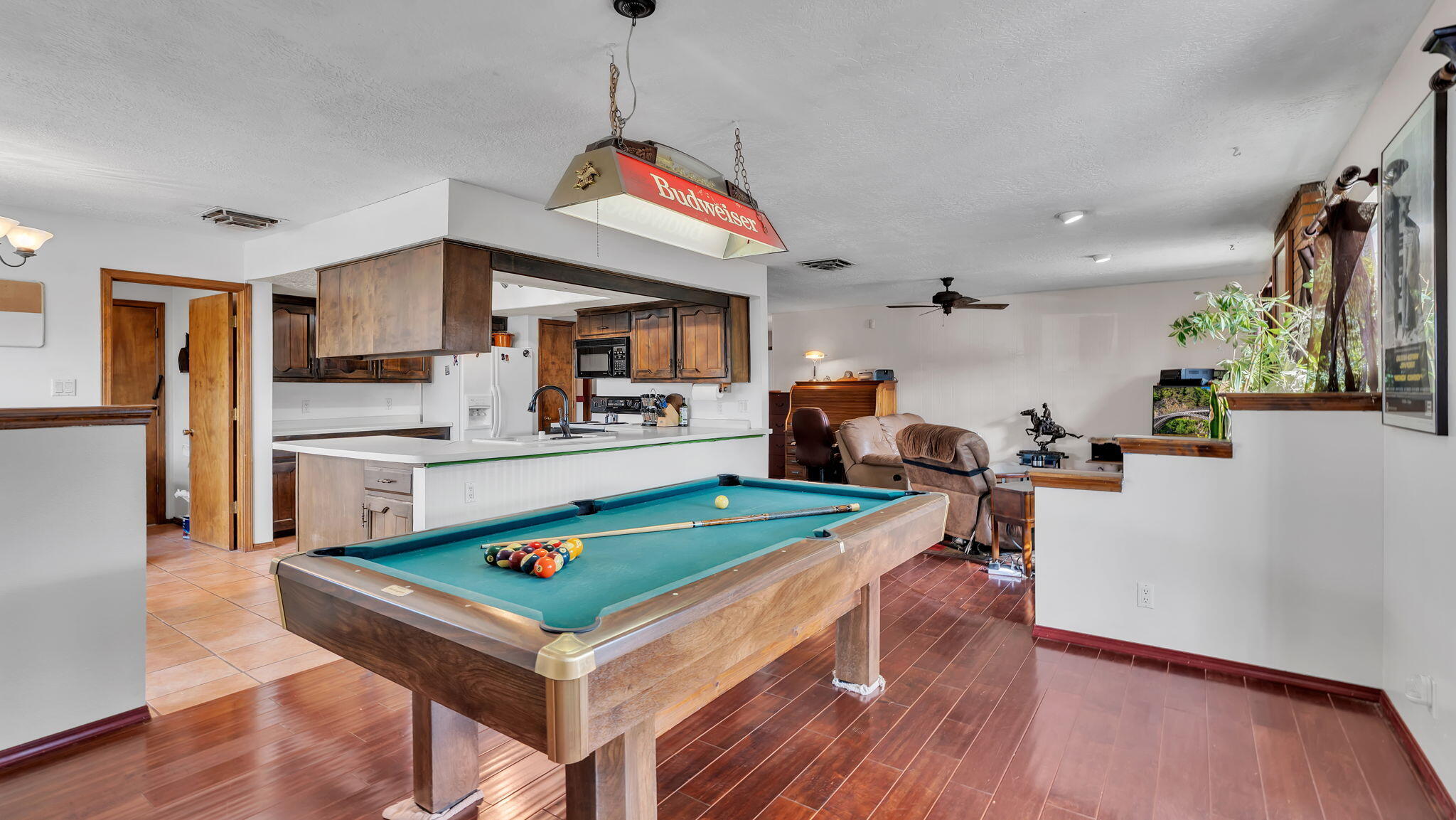 5420 THOMAS Court NE