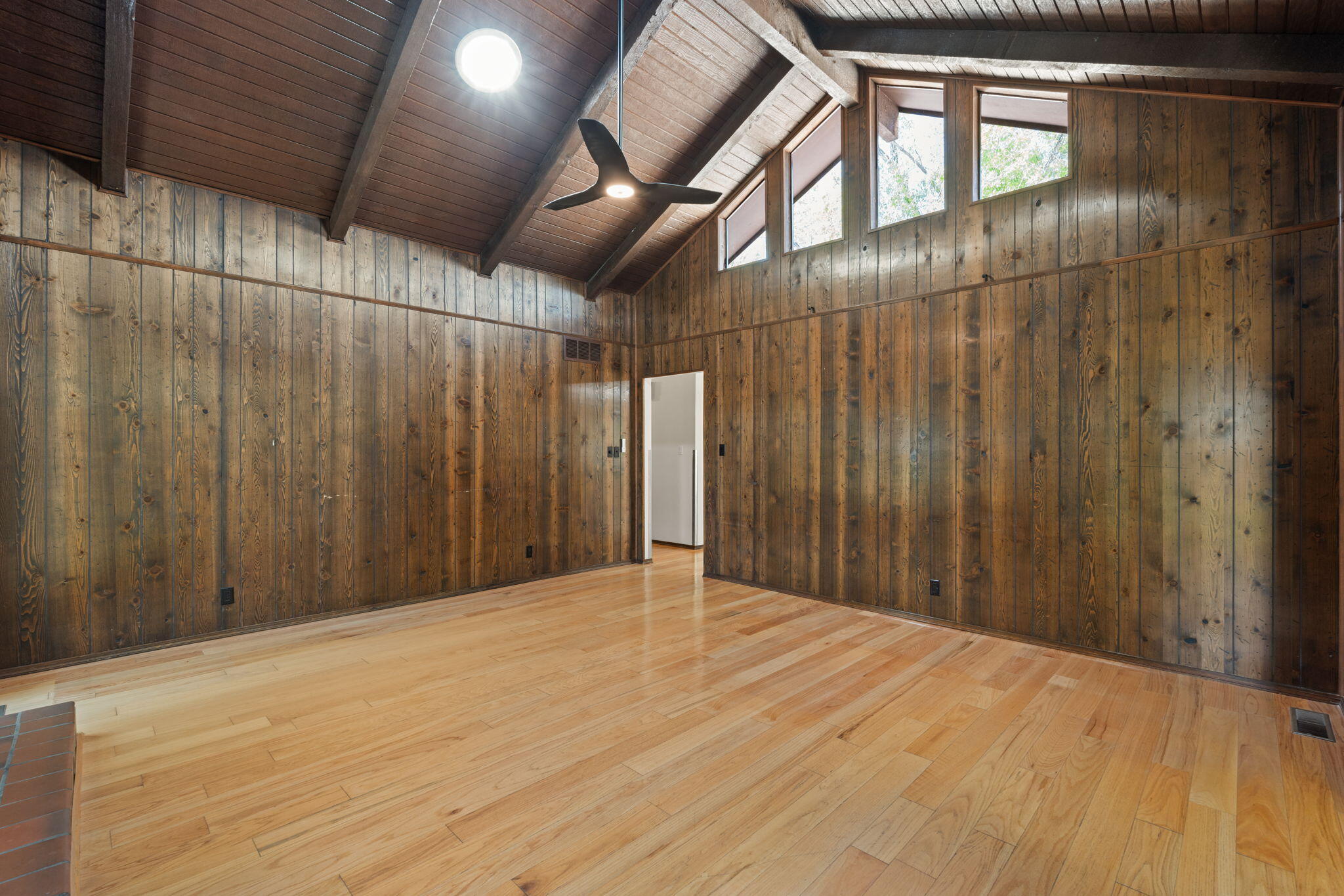 9424 AVENIDA DE LA LUNA NE