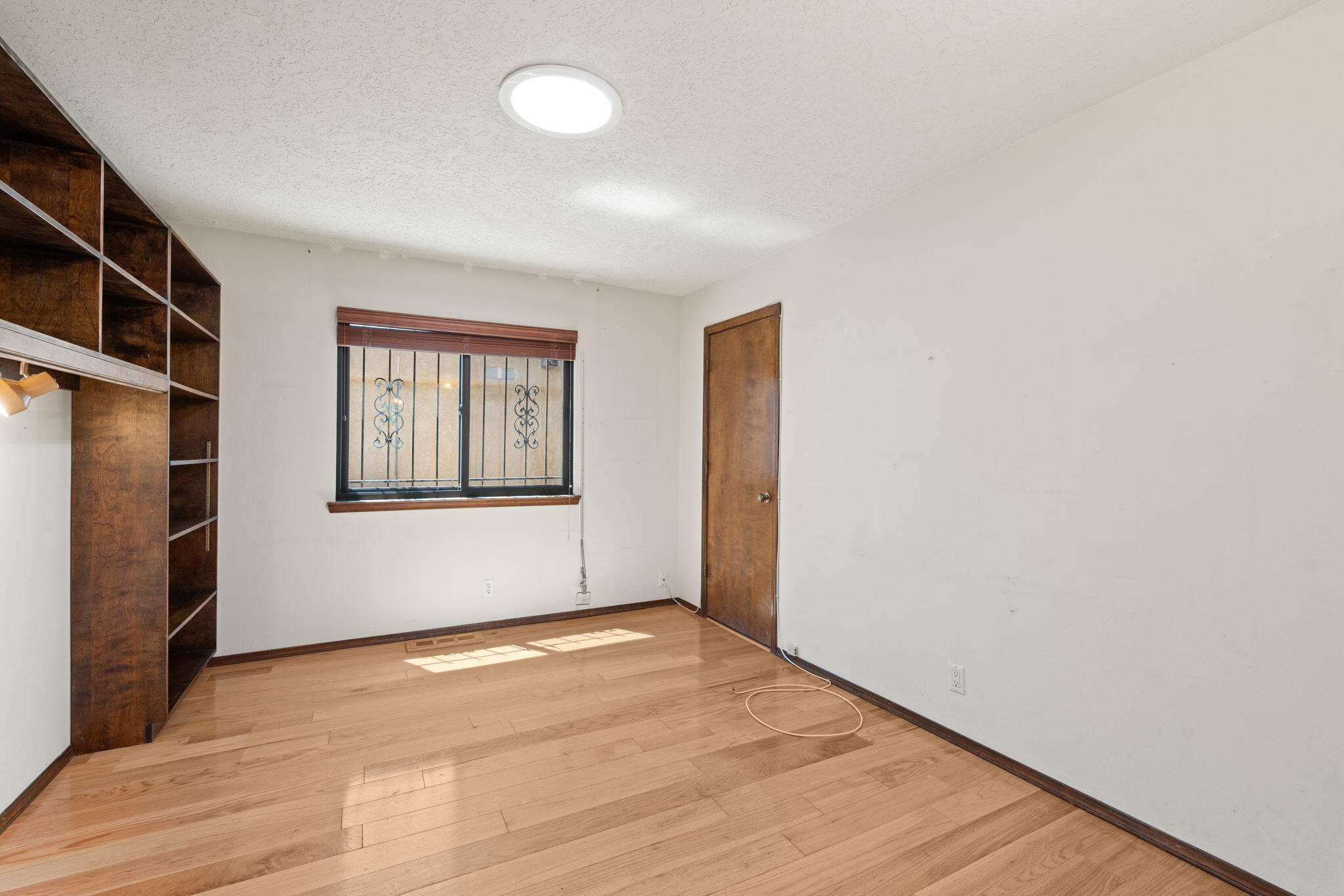 9424 AVENIDA DE LA LUNA NE