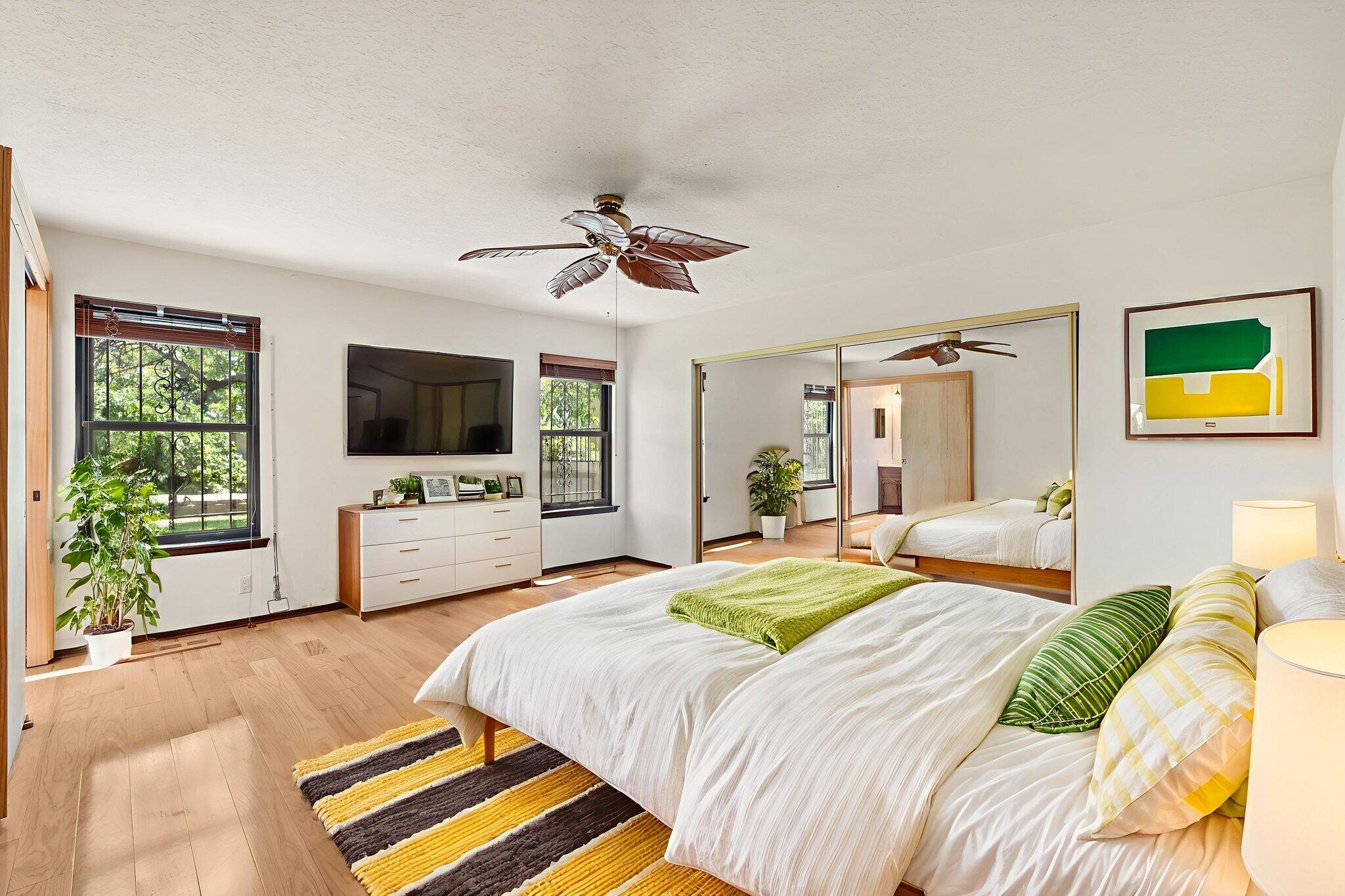 9424 AVENIDA DE LA LUNA NE