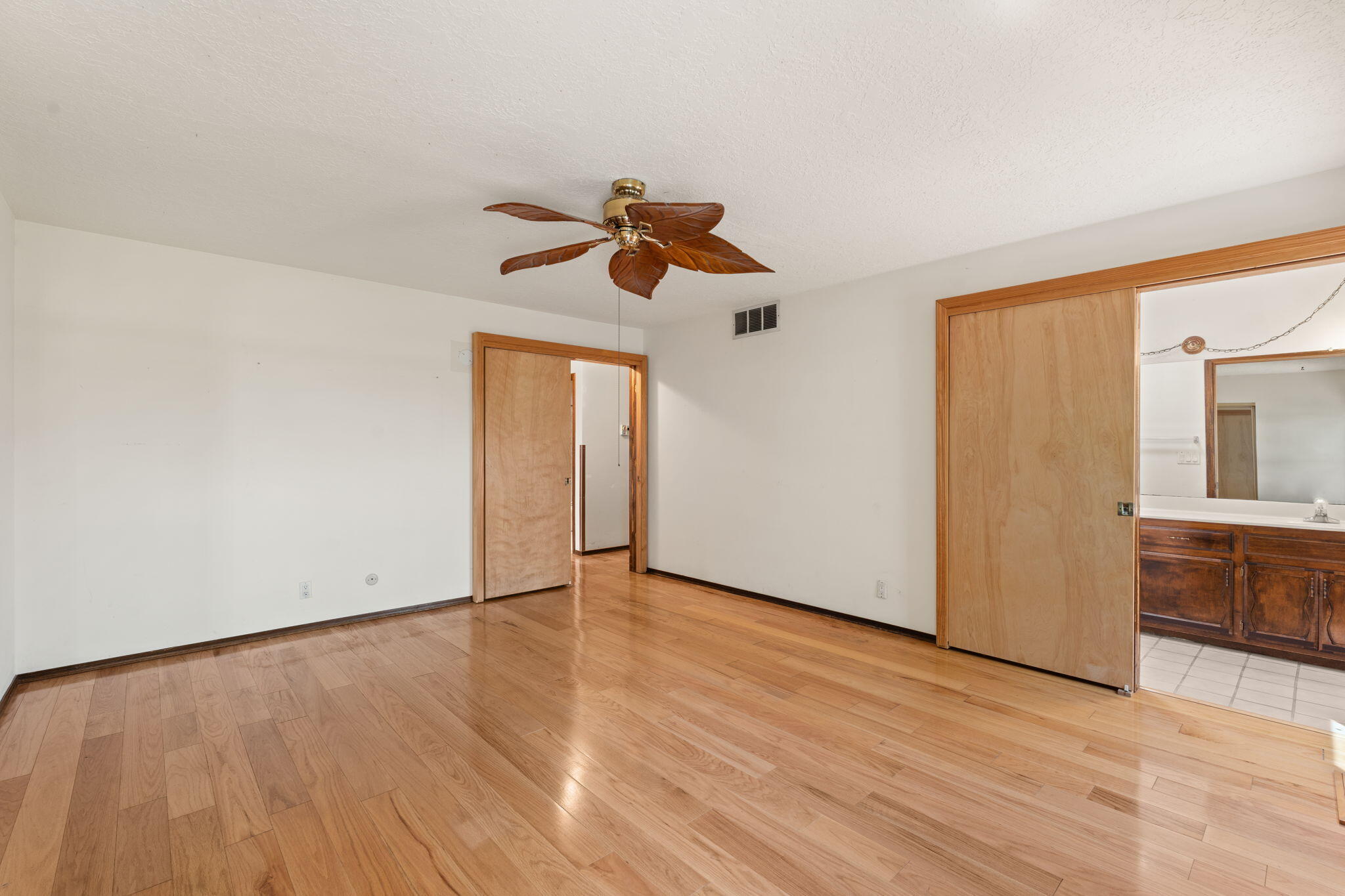 9424 AVENIDA DE LA LUNA NE