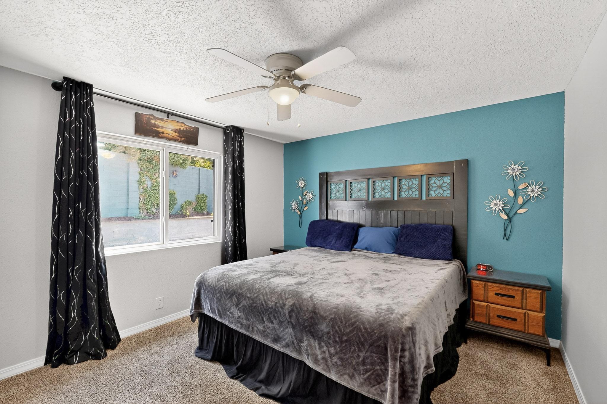 1602 HIAWATHA Drive NE