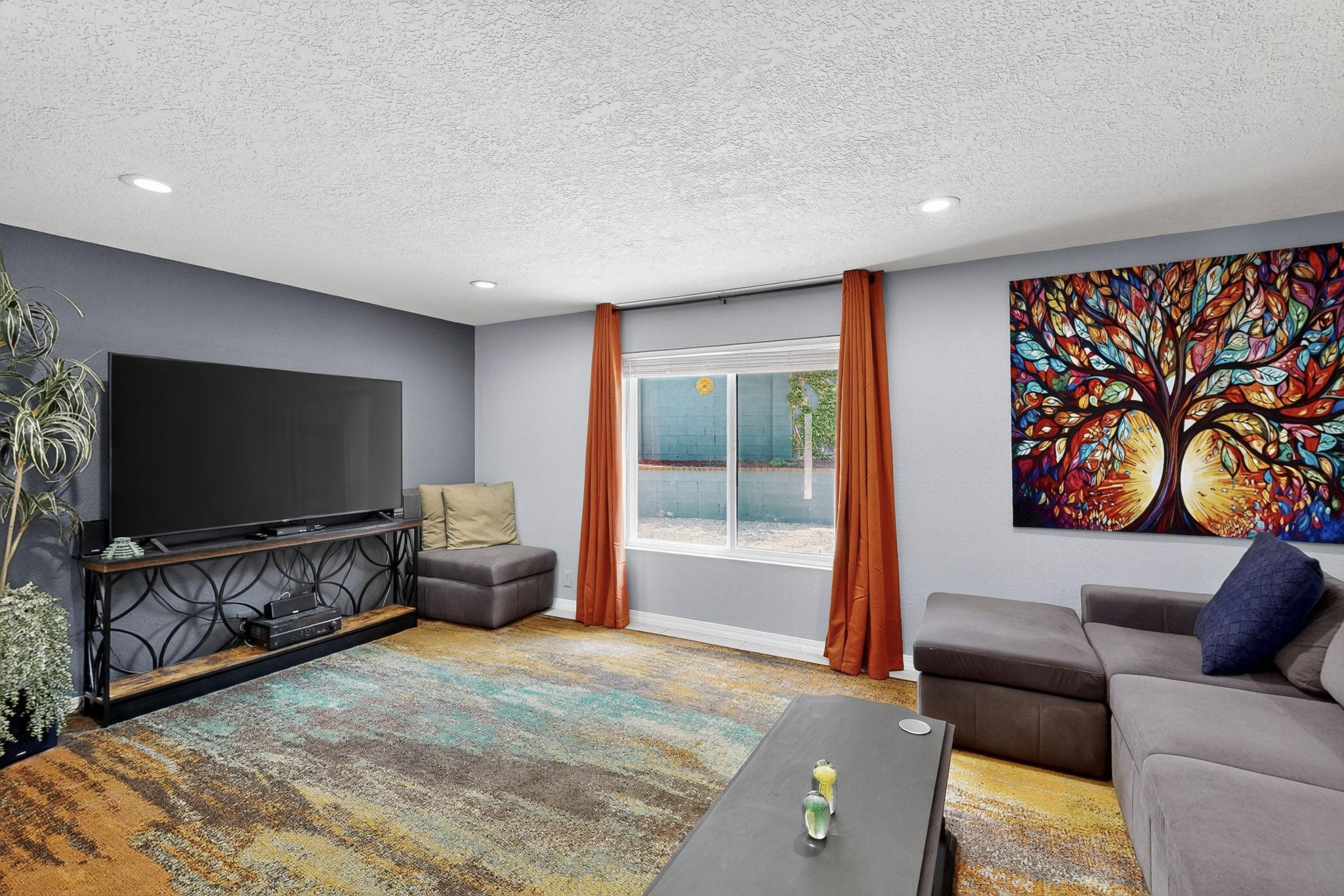 1602 HIAWATHA Drive NE