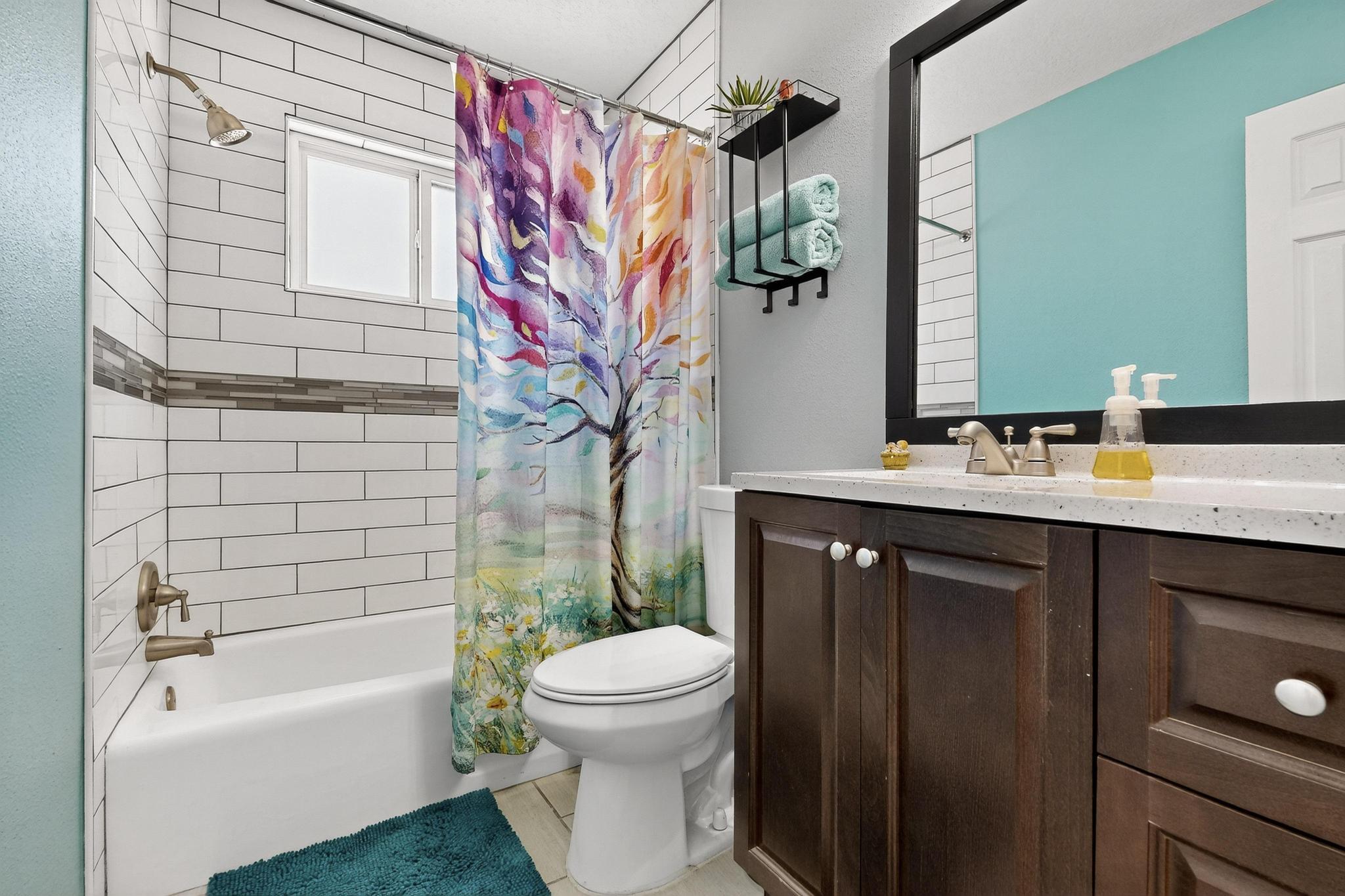 1602 HIAWATHA Drive NE